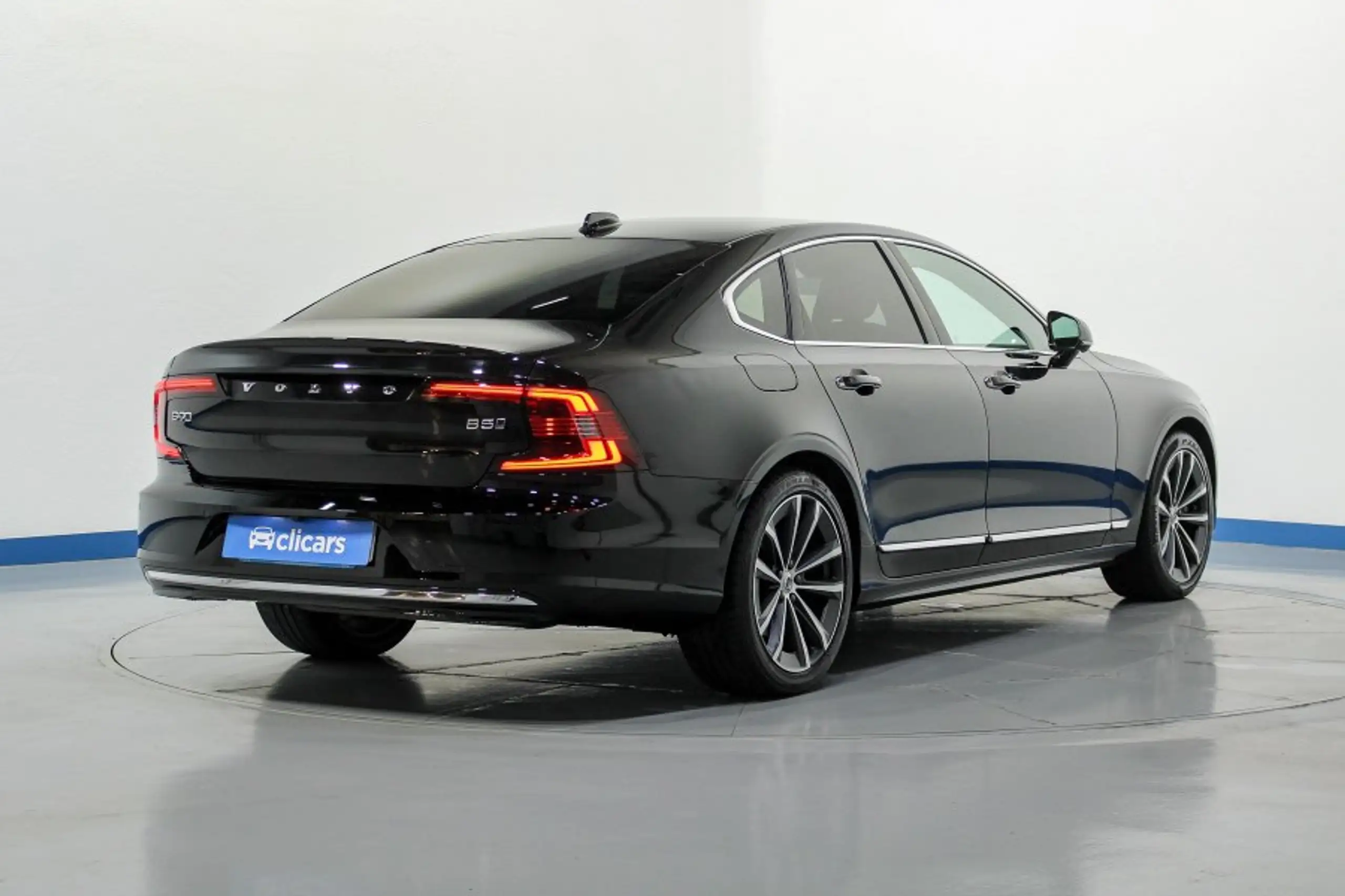 Volvo - S90