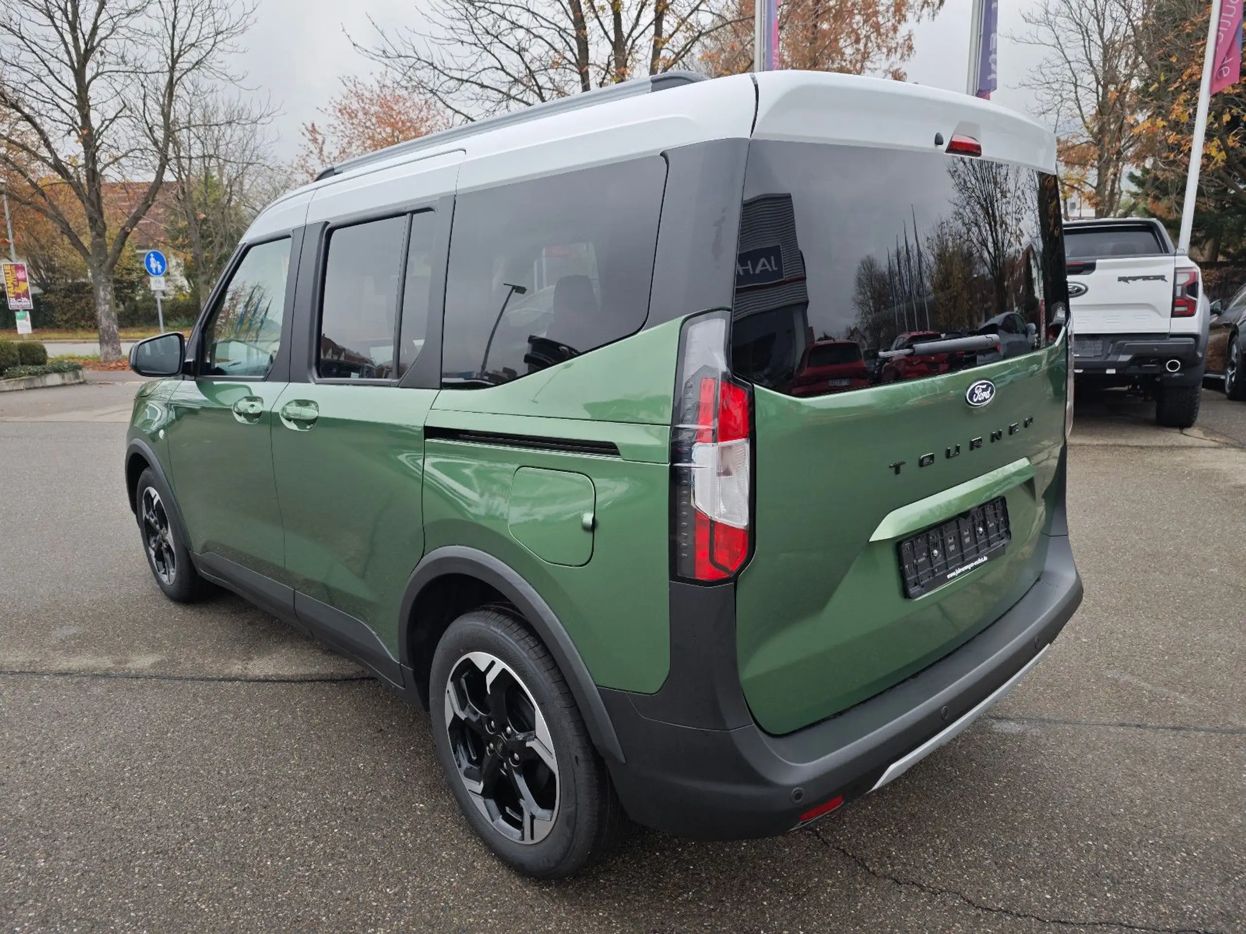 Ford - Tourneo Courier