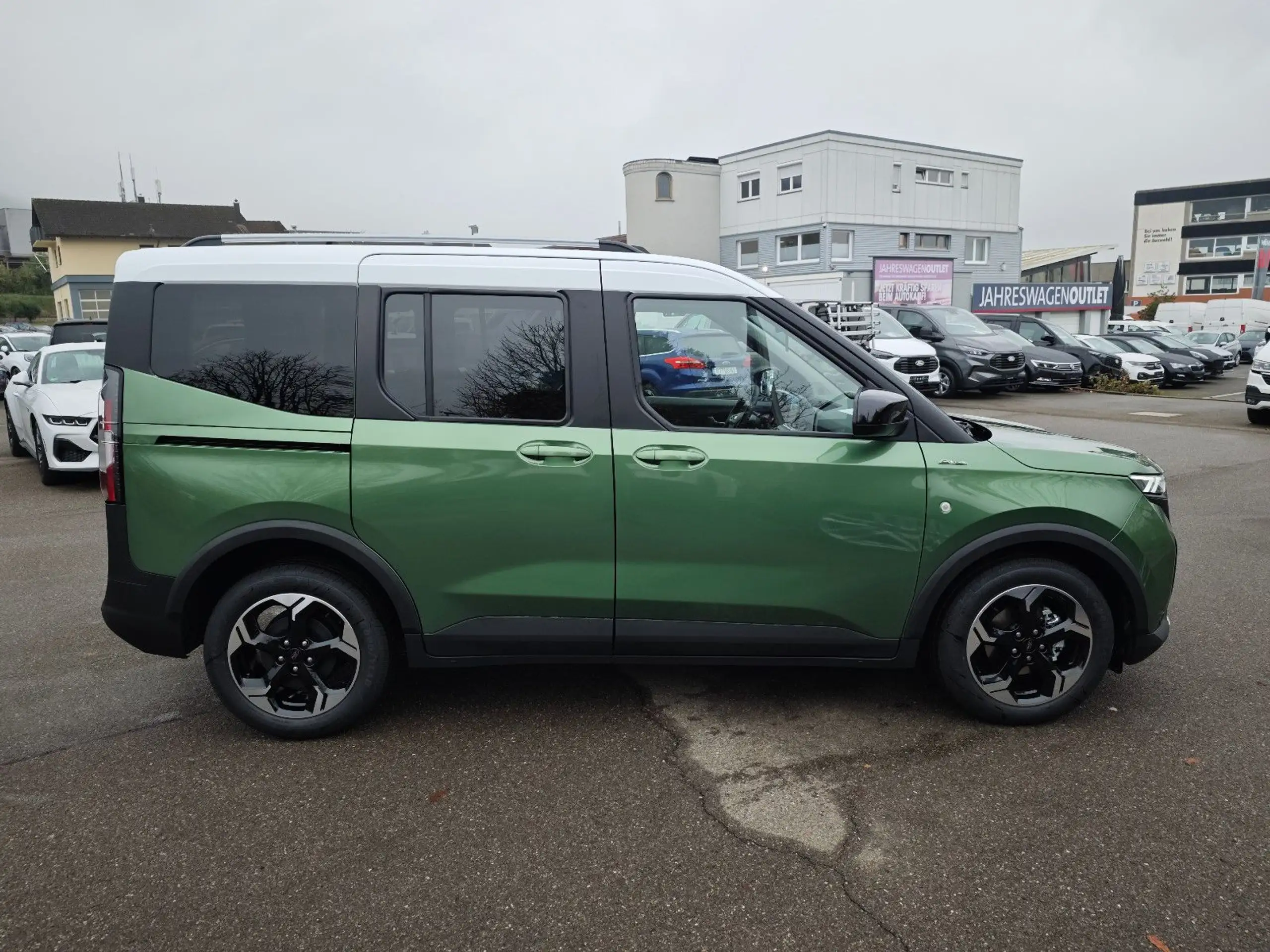 Ford - Tourneo Courier