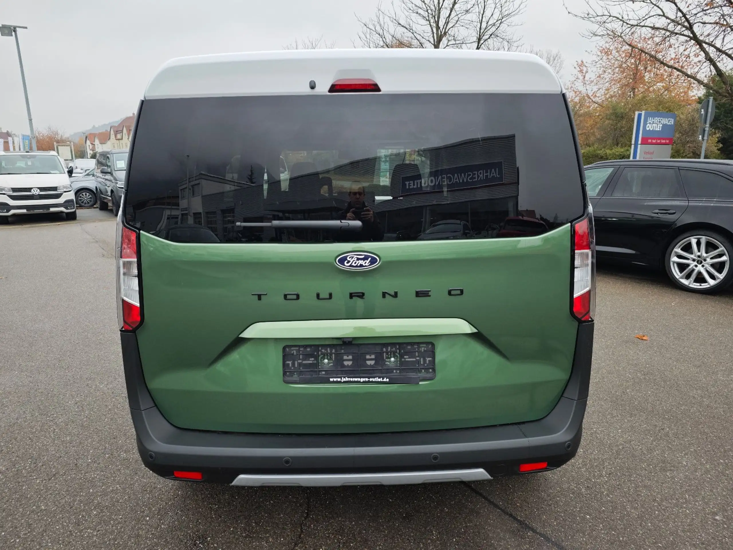 Ford - Tourneo Courier