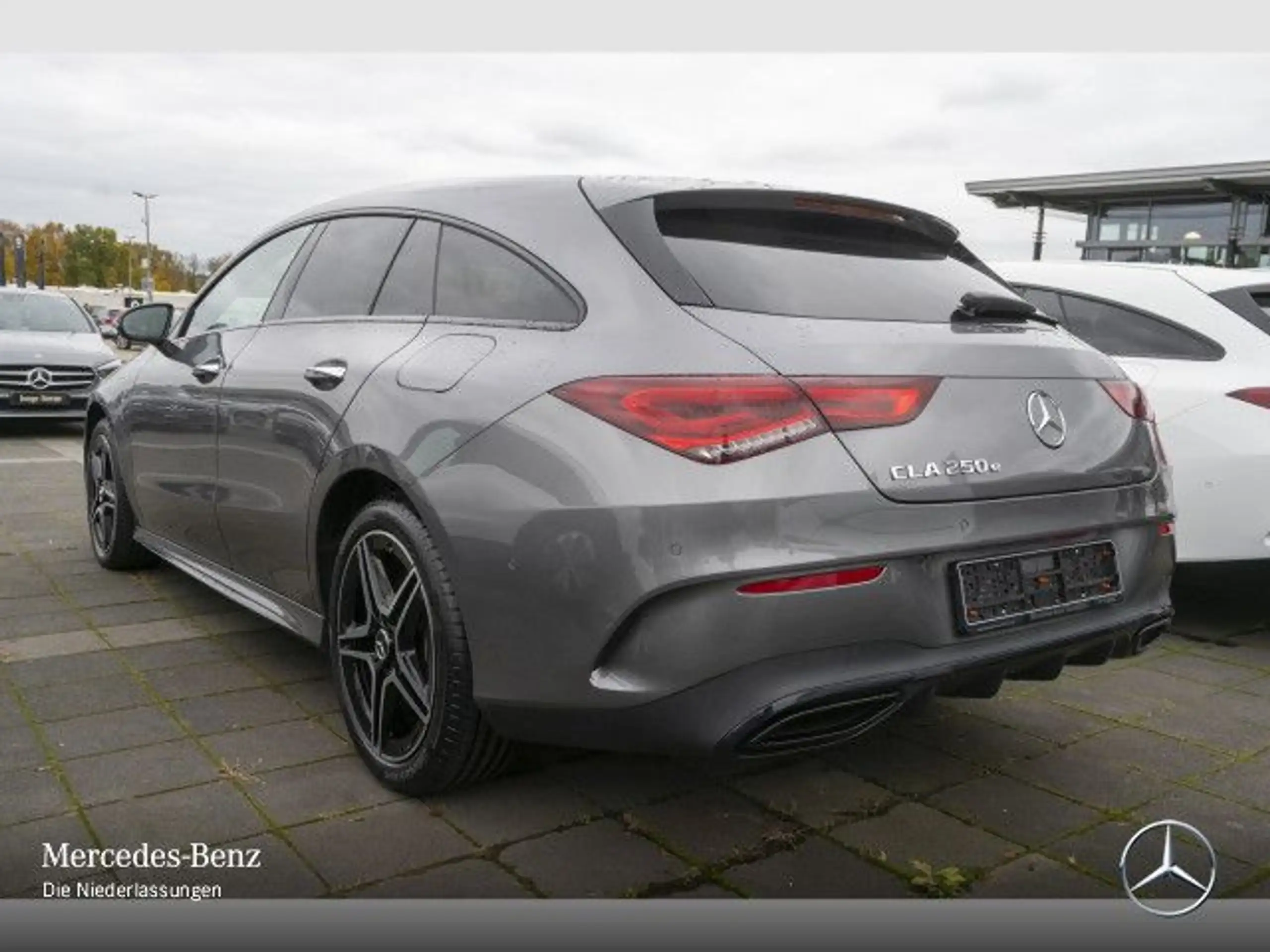 Mercedes-Benz - CLA 250