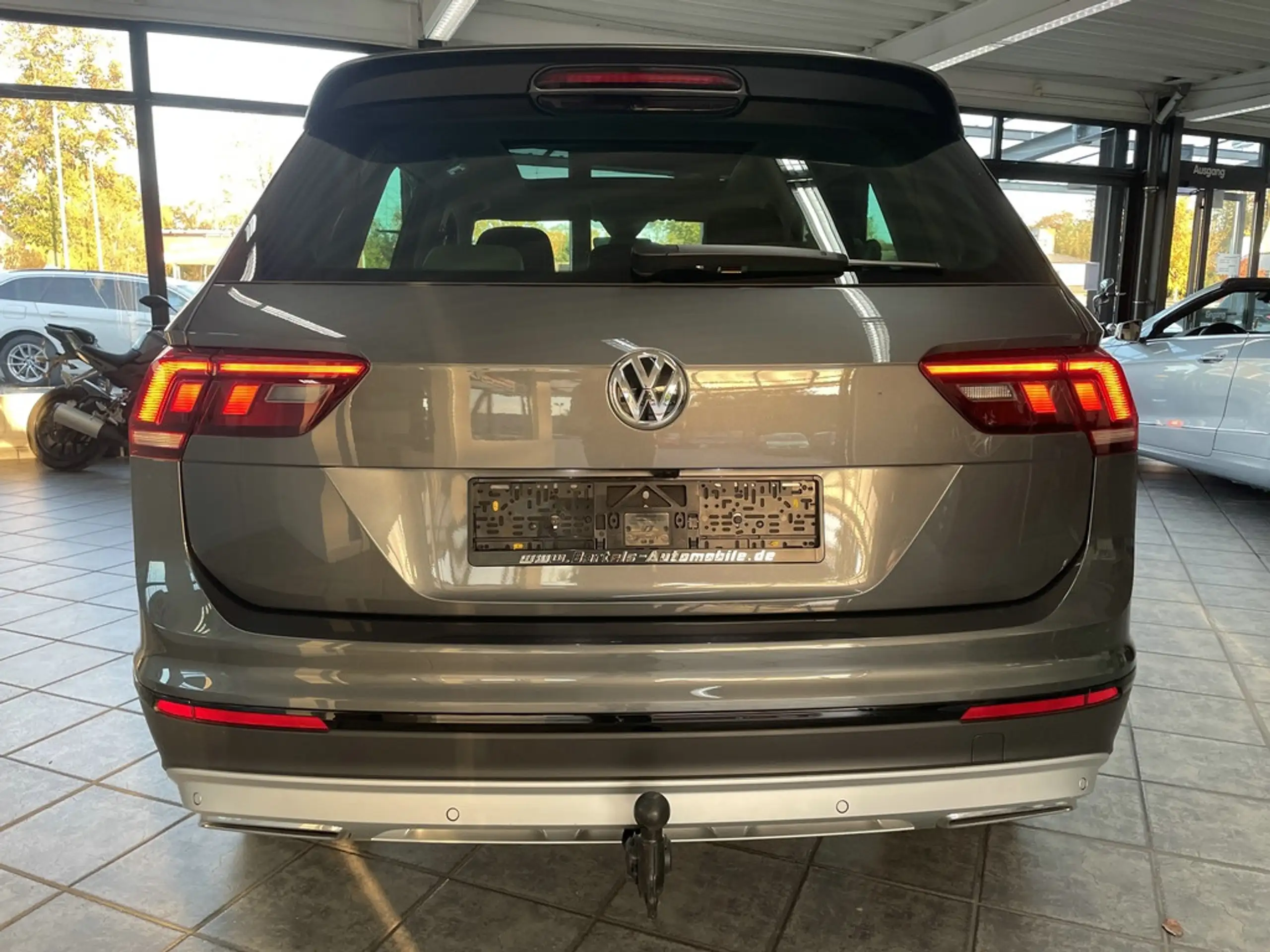 Volkswagen - Tiguan