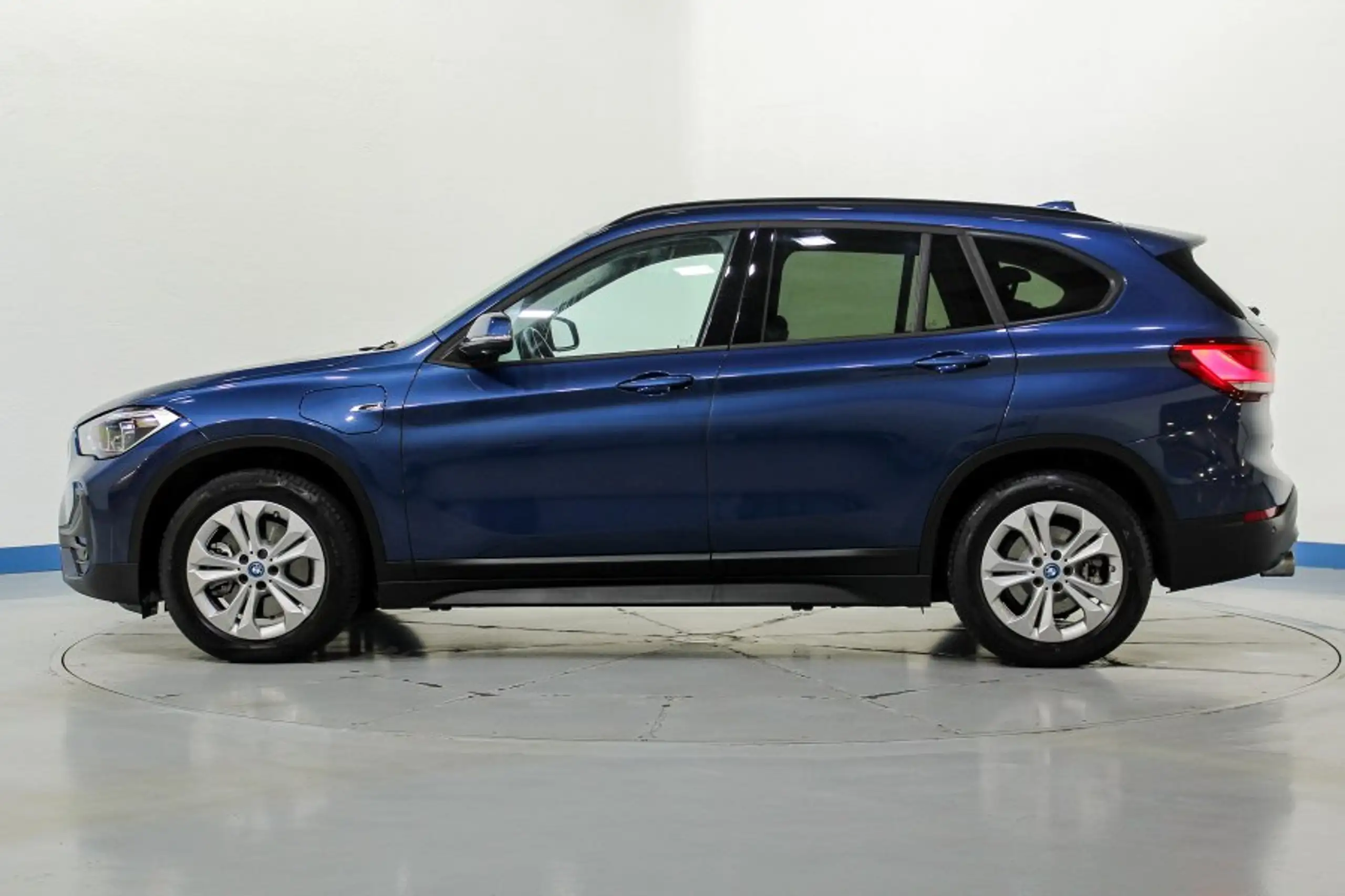 BMW - X1