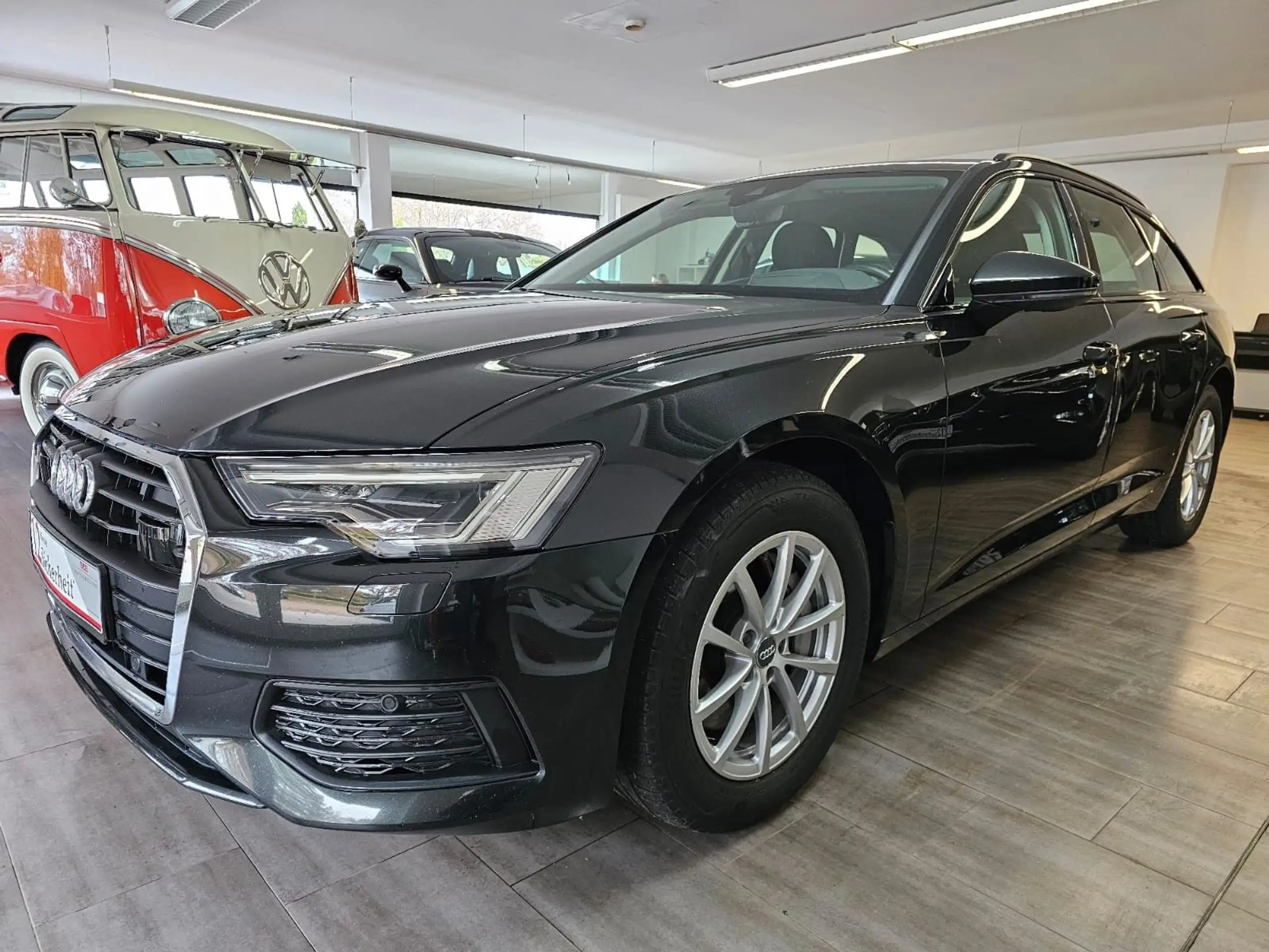 Audi - A6