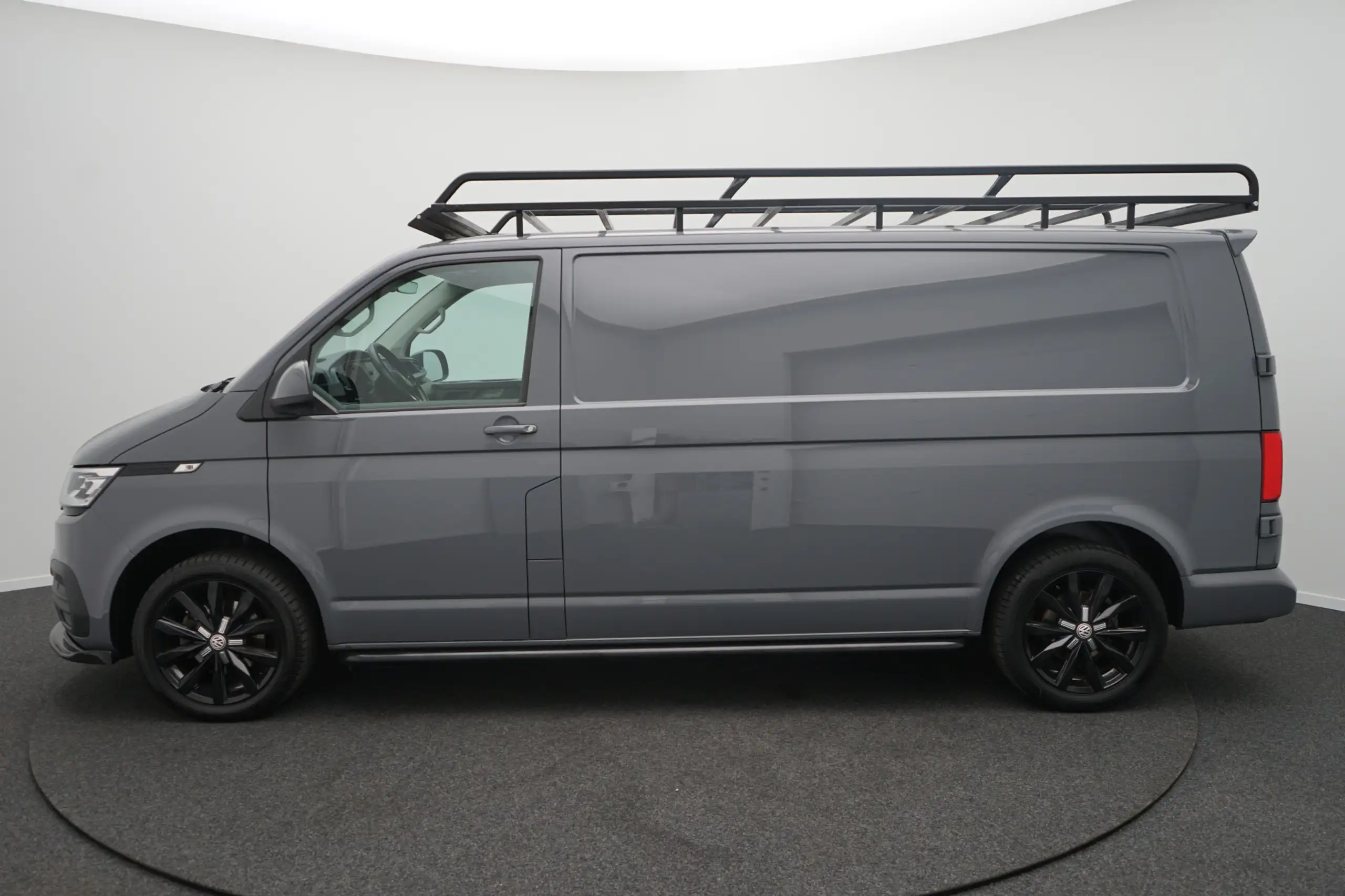 Volkswagen - T6.1 Transporter