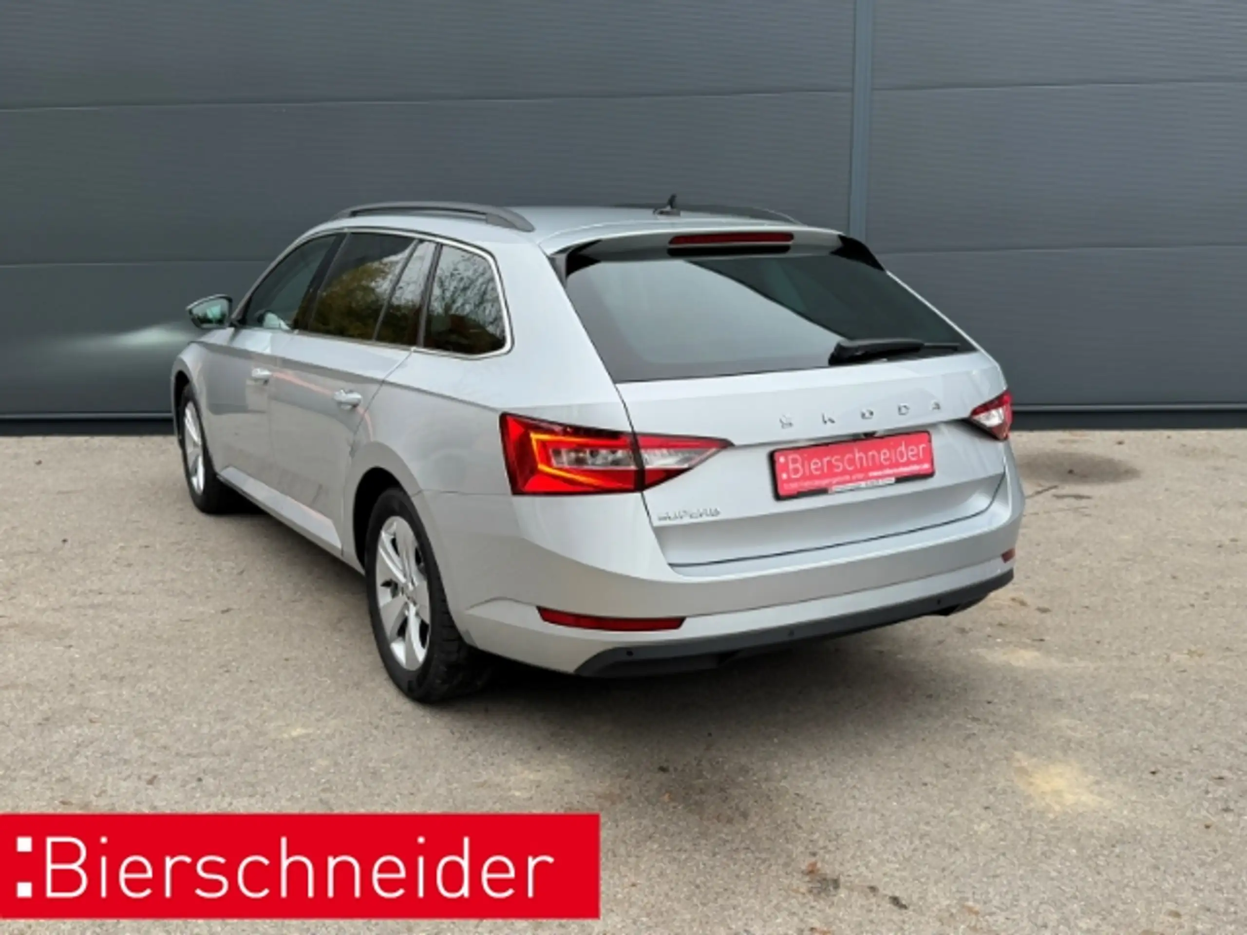 Skoda - Superb