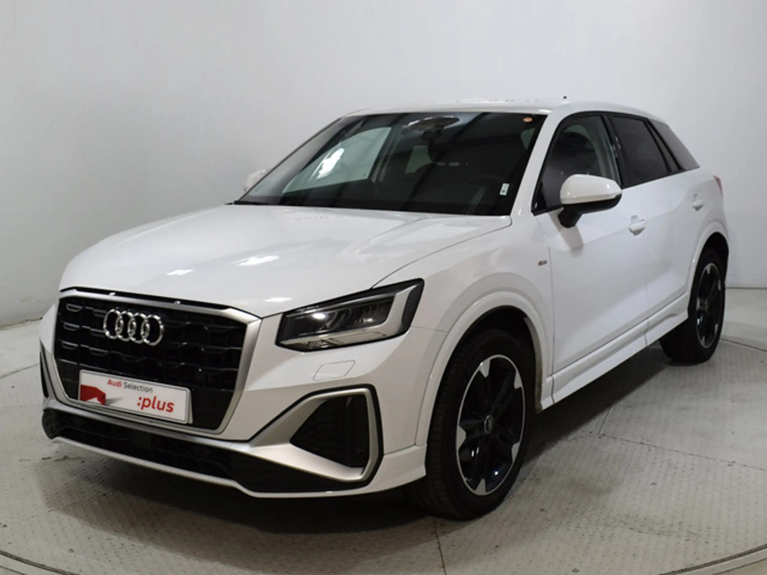 Audi - Q2