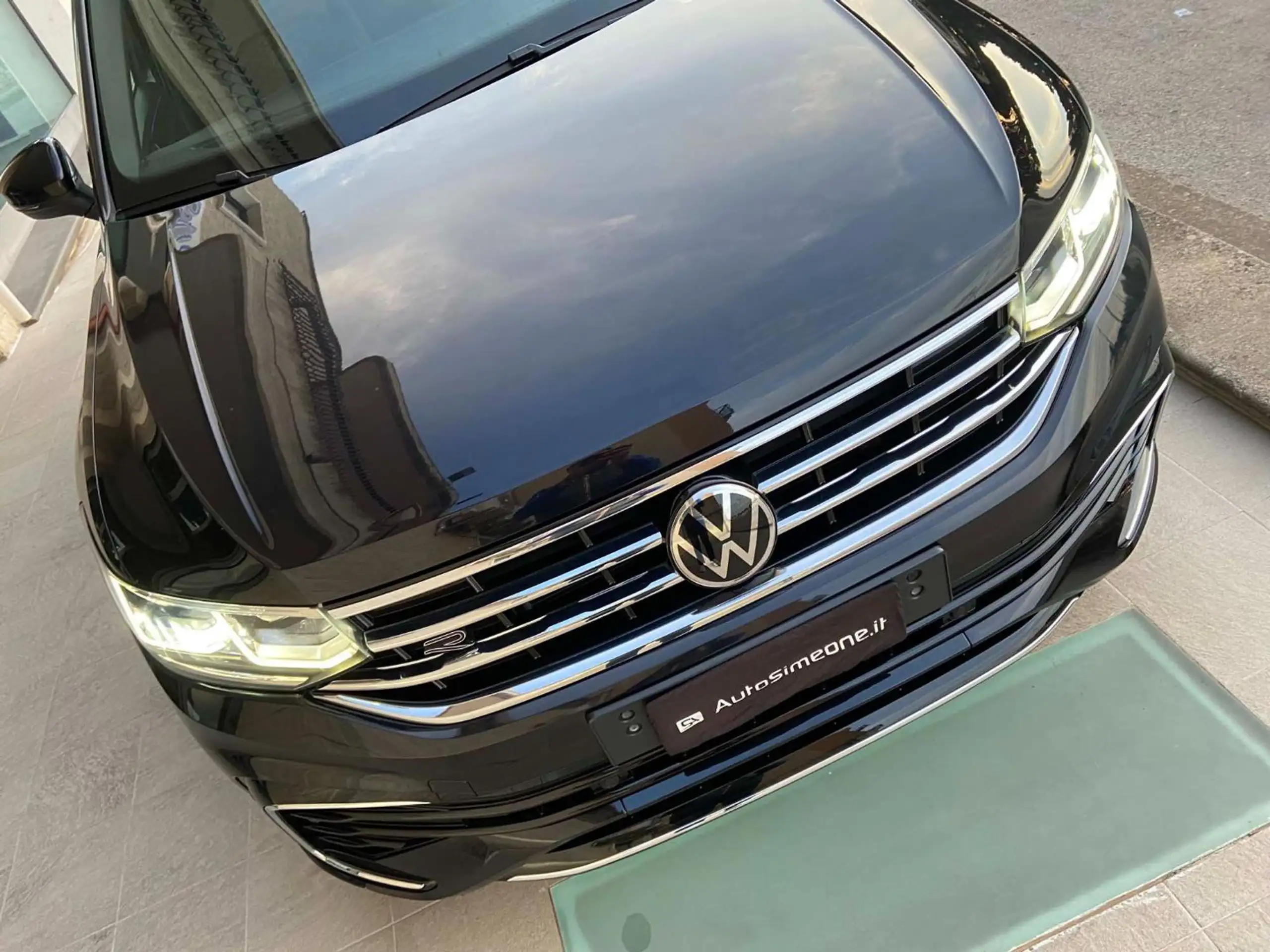 Volkswagen - Tiguan