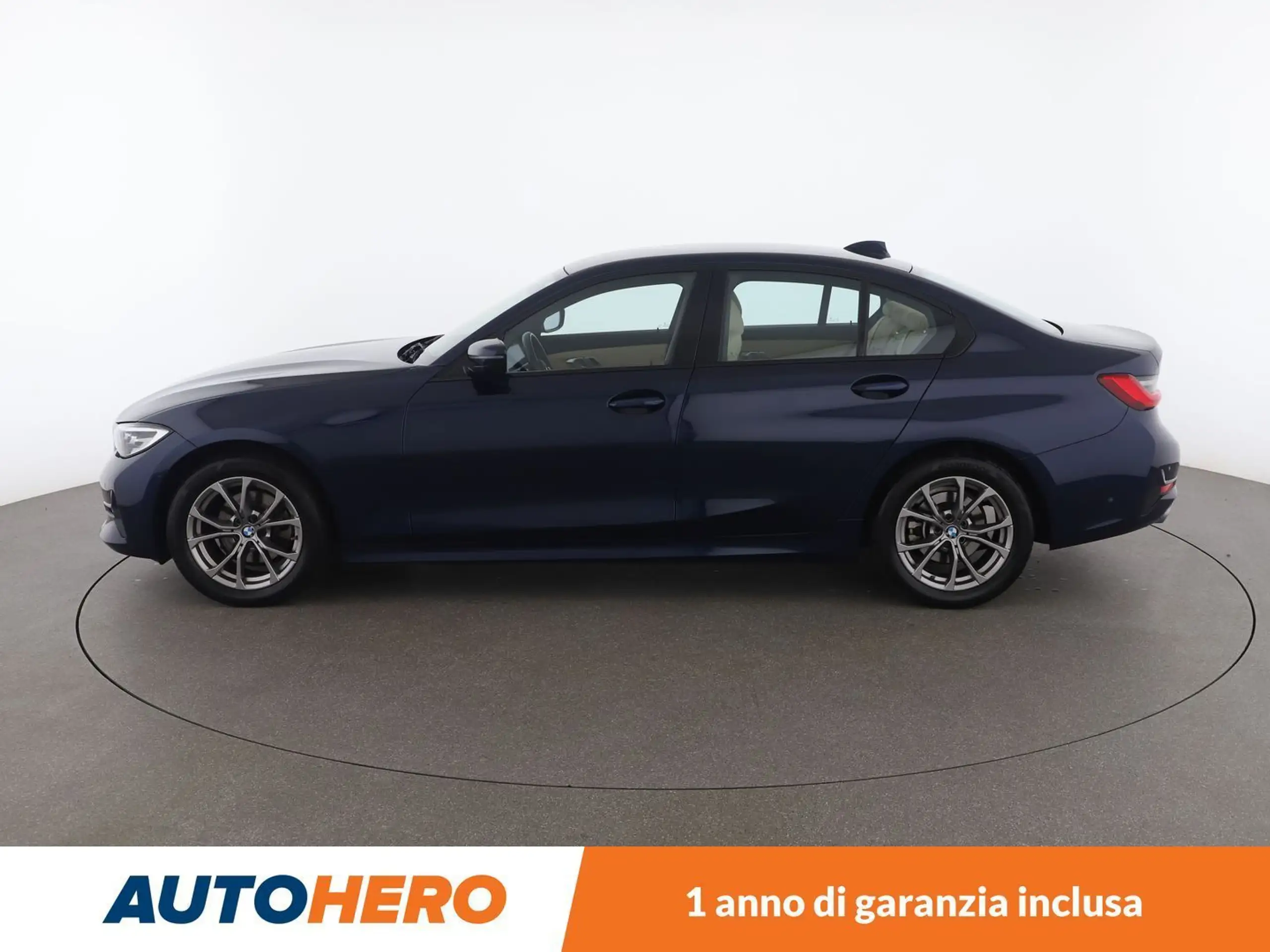 BMW - 320