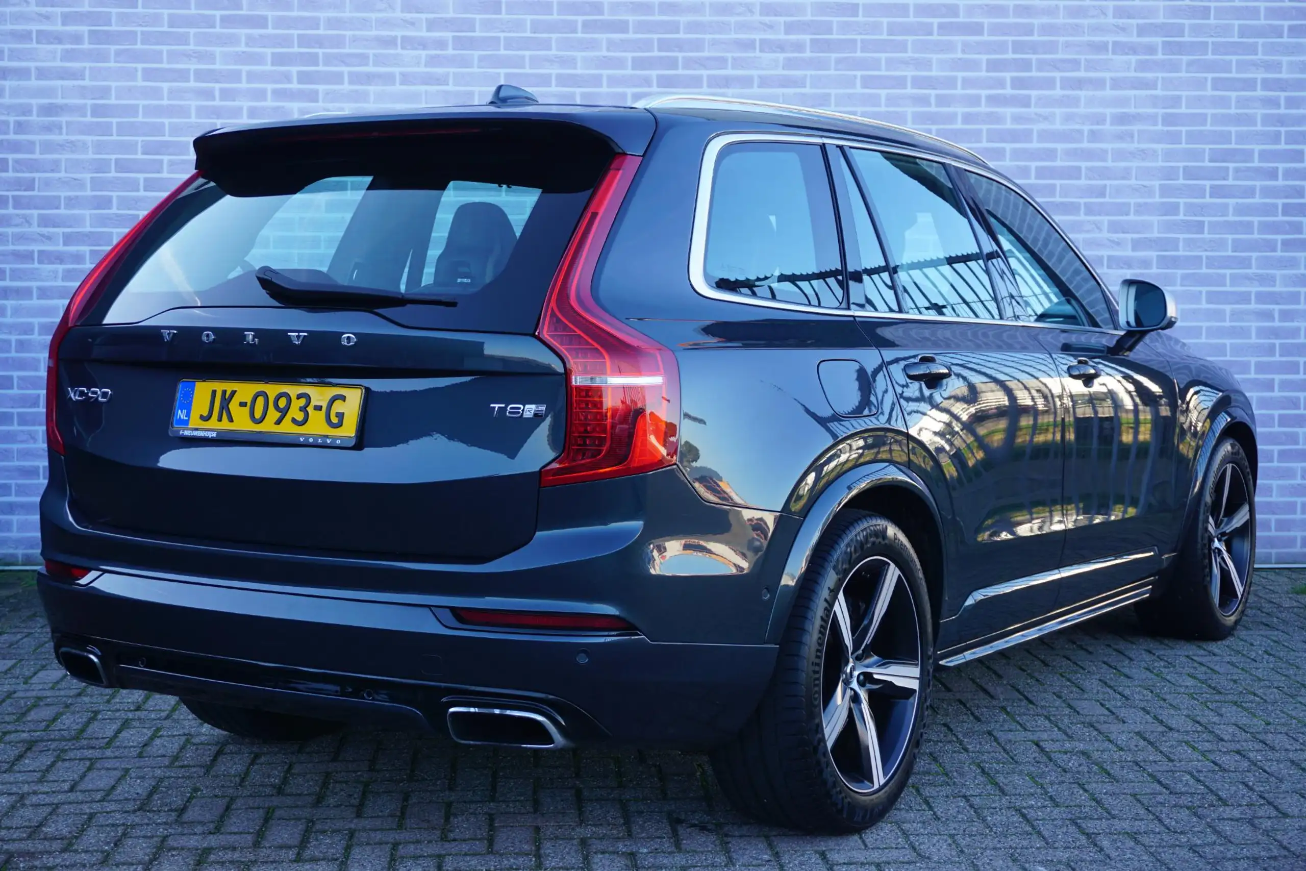 Volvo - XC90