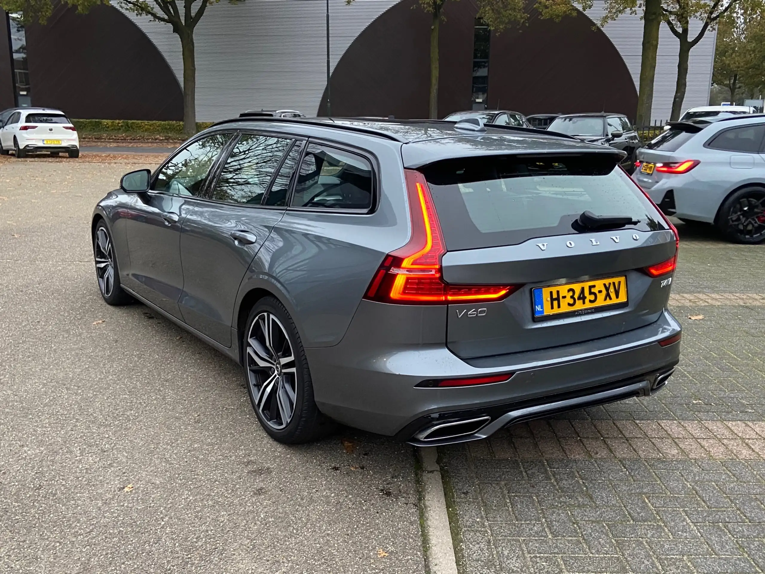 Volvo - V60