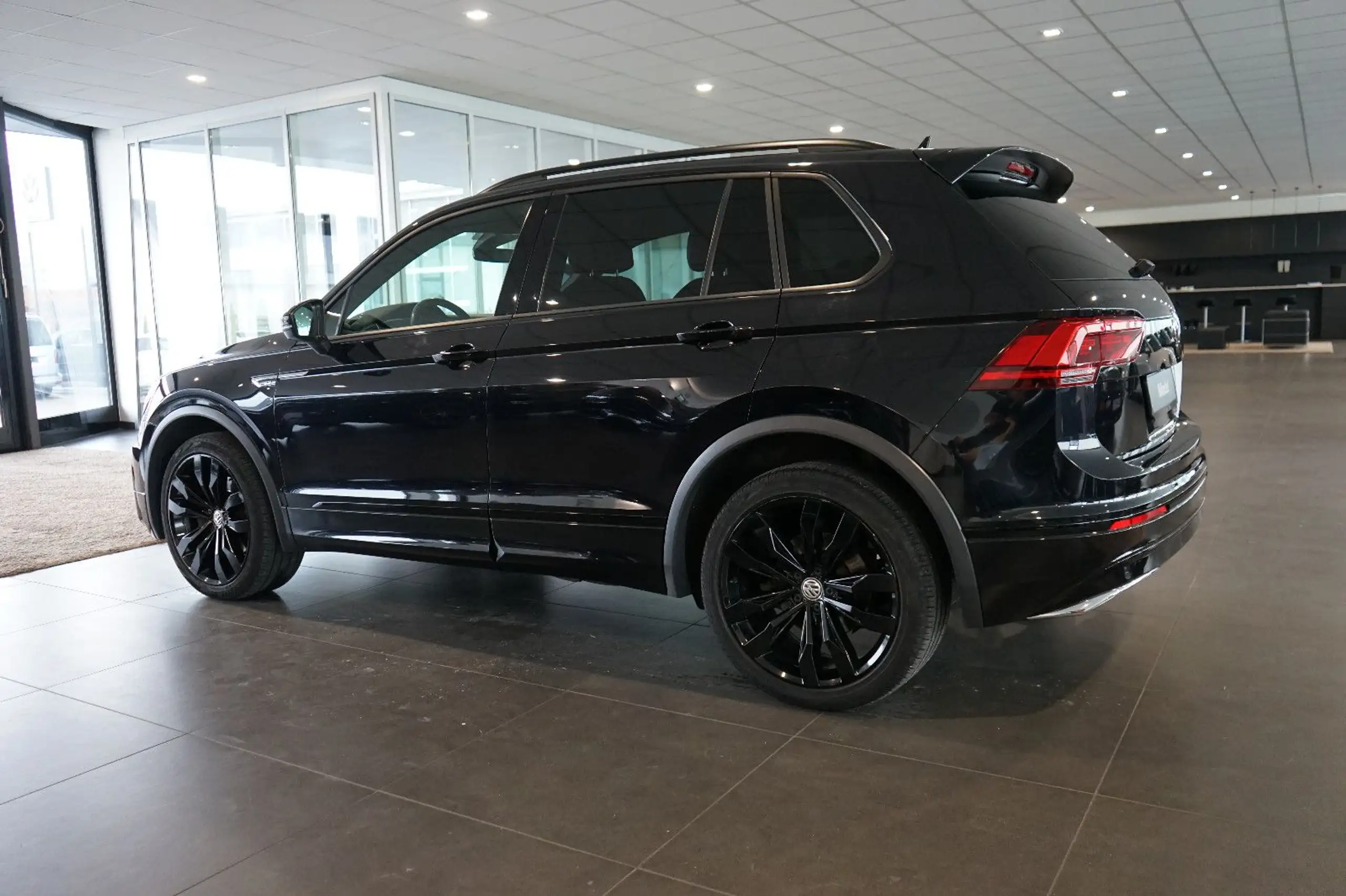 Volkswagen - Tiguan