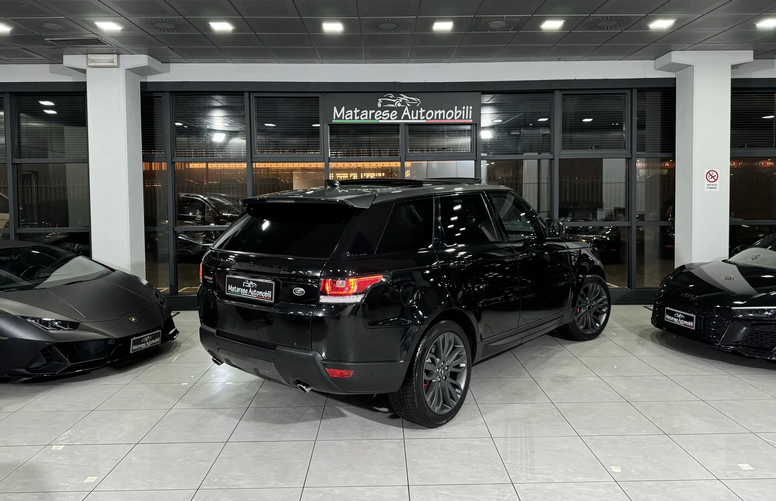 Land Rover - Range Rover Sport