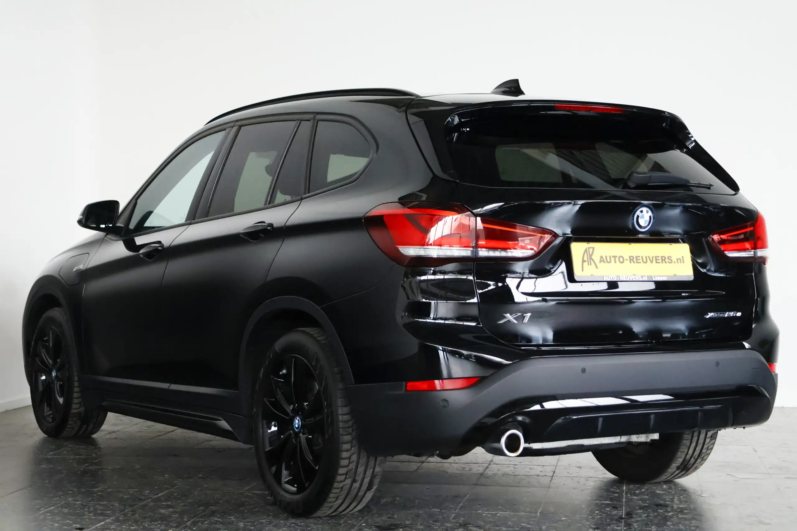 BMW - X1