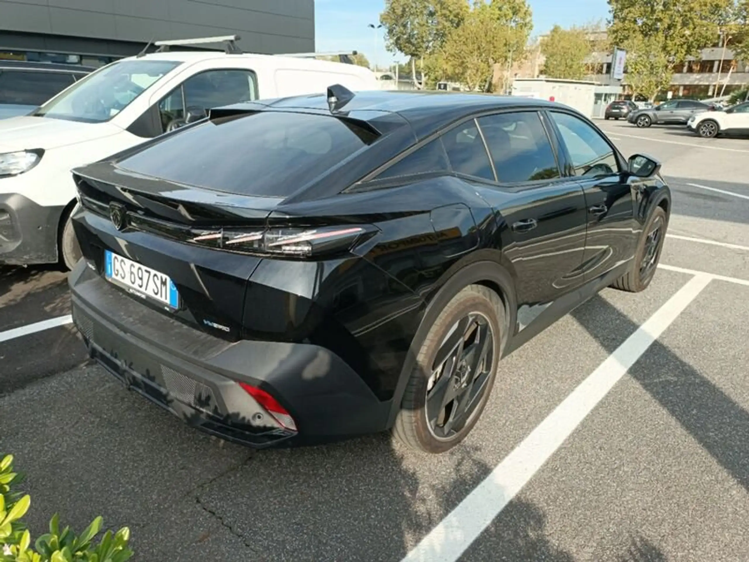 Peugeot - 408