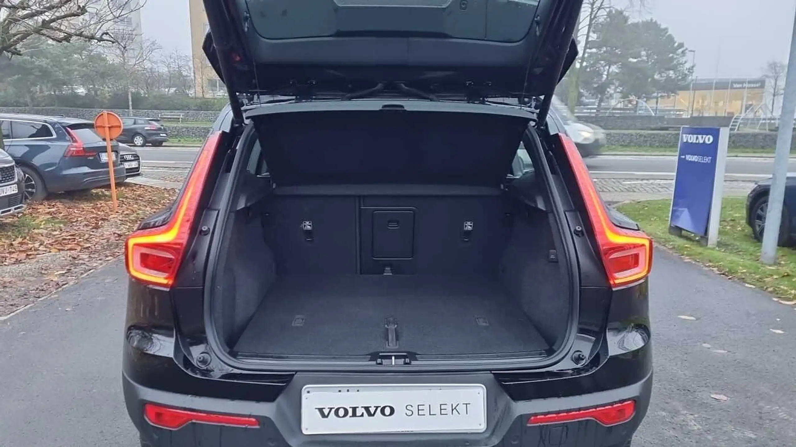 Volvo - XC40