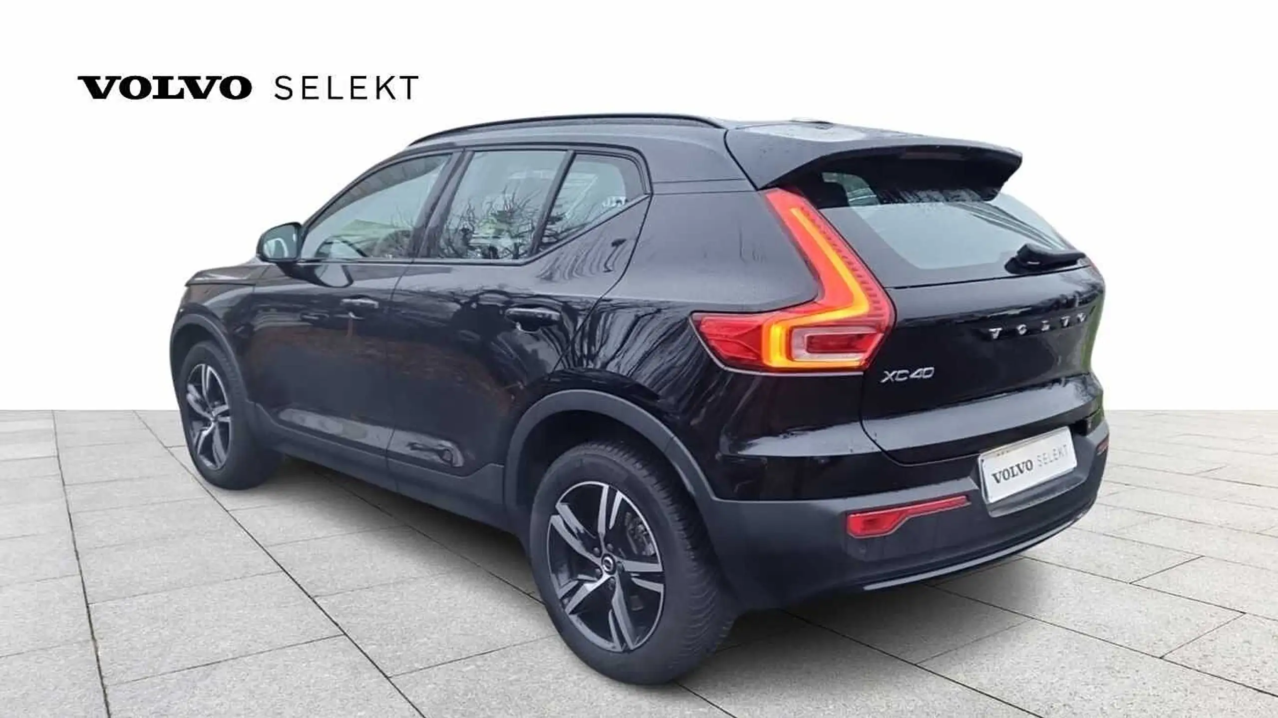 Volvo - XC40