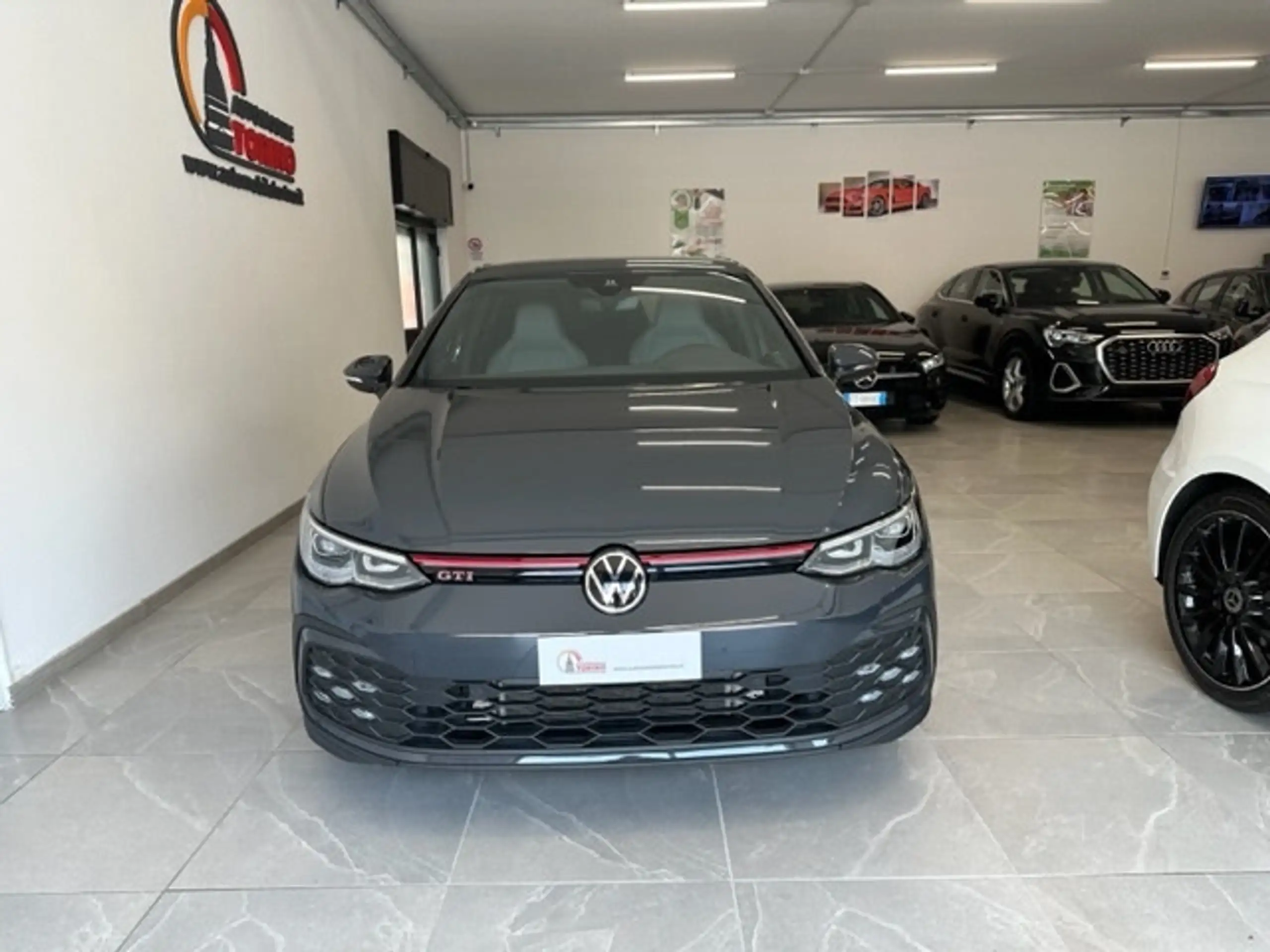 Volkswagen - Golf GTI