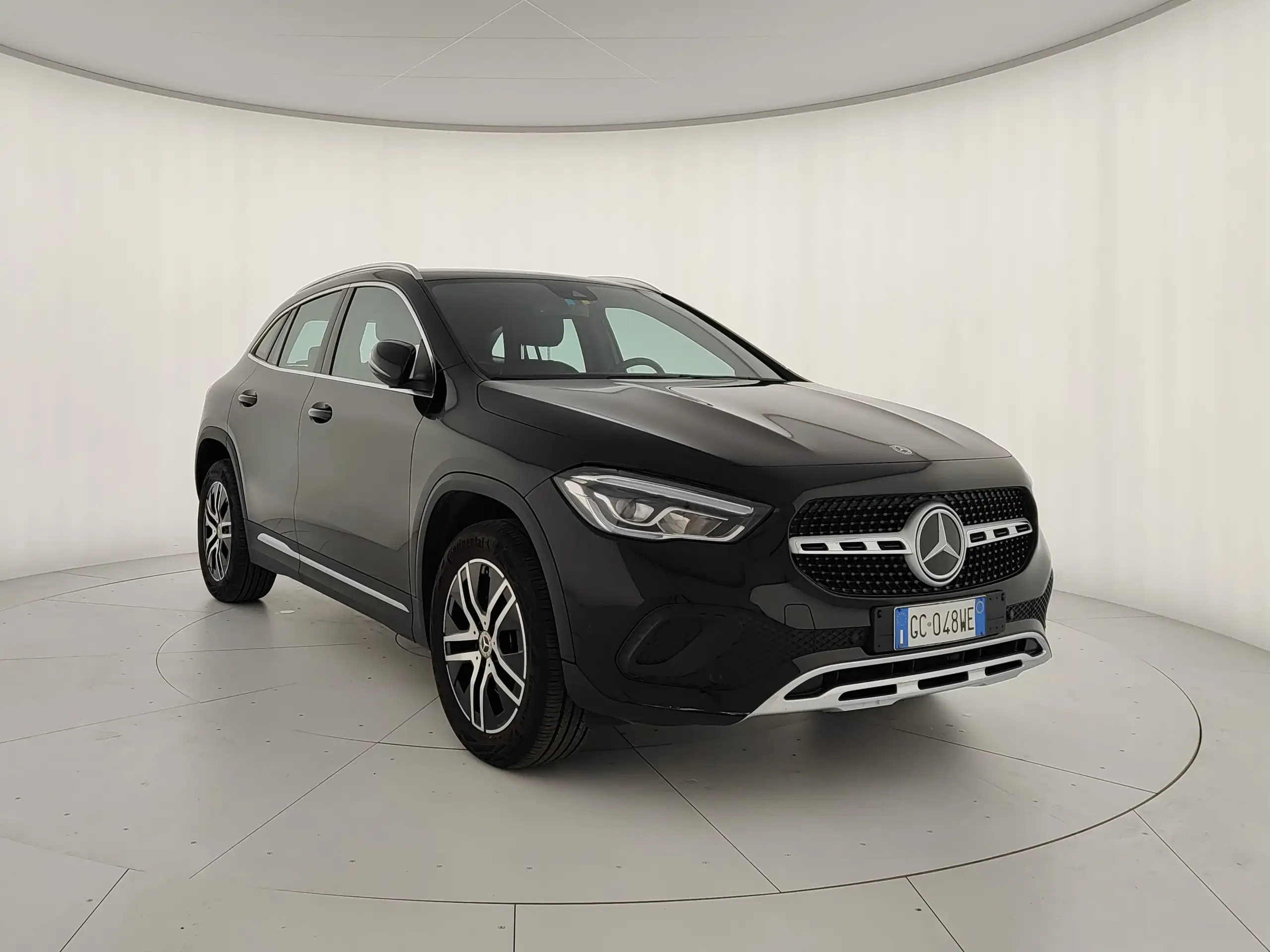 Mercedes-Benz - GLA 180