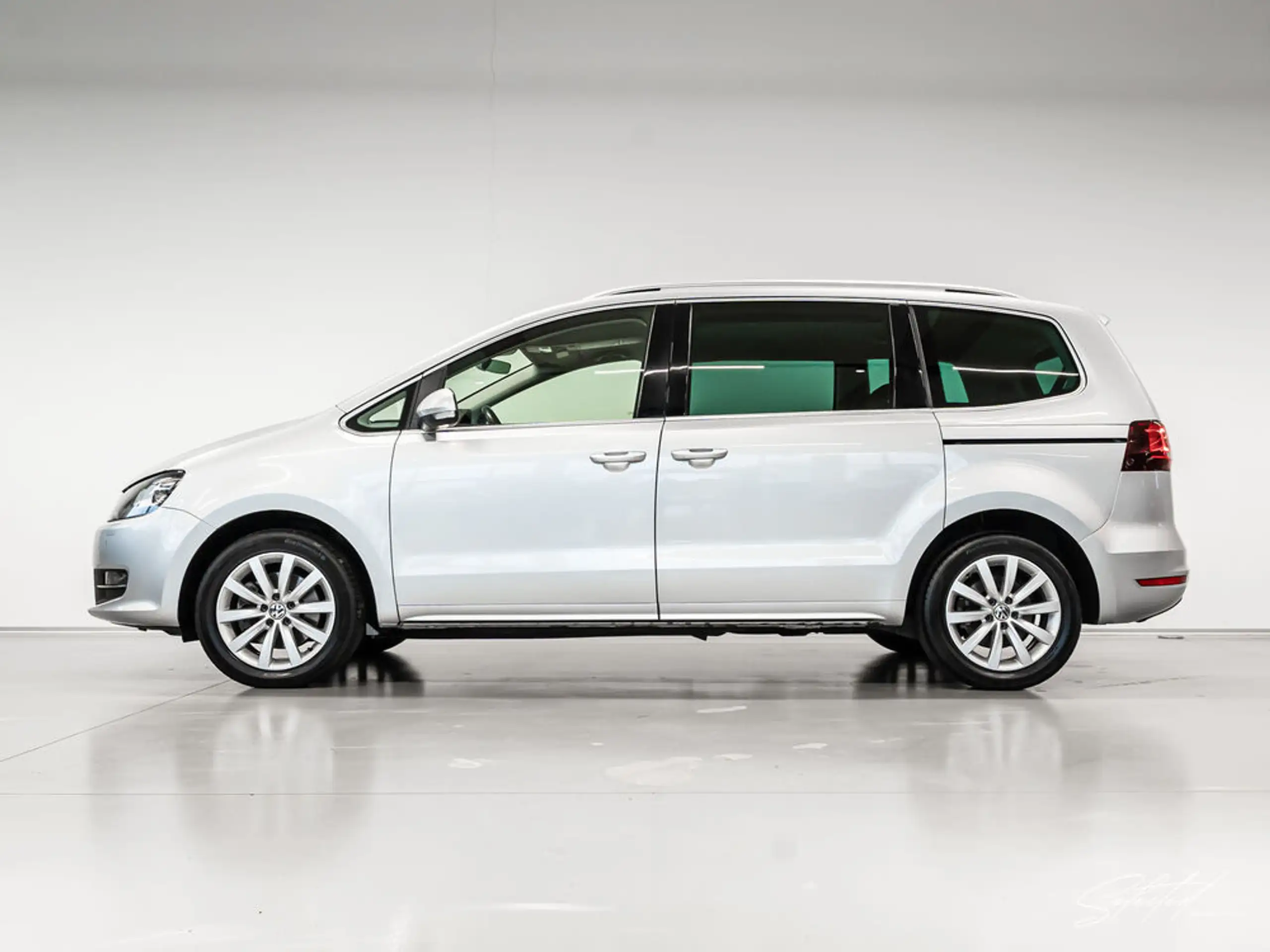 Volkswagen - Sharan