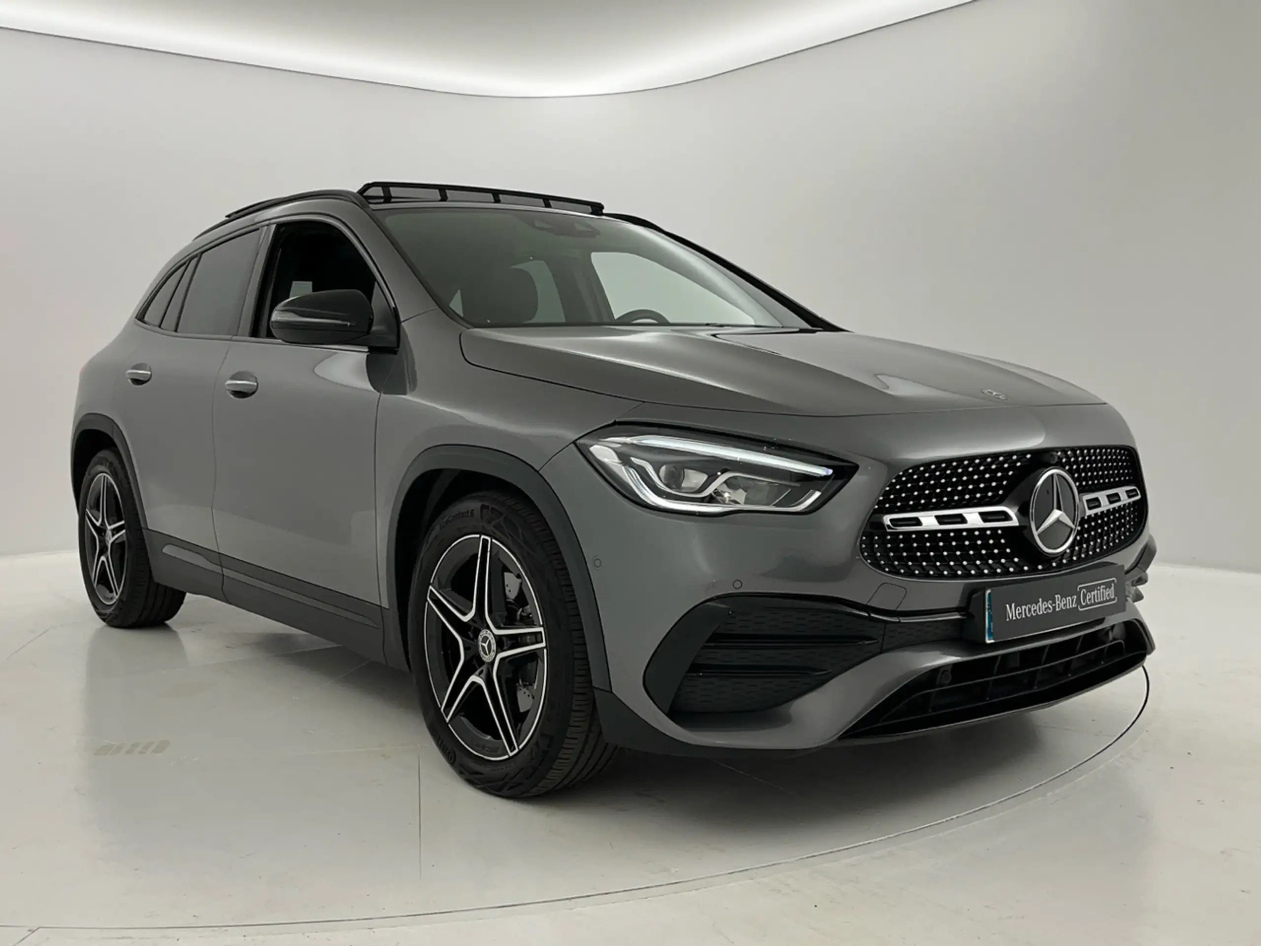 Mercedes-Benz - GLA 200