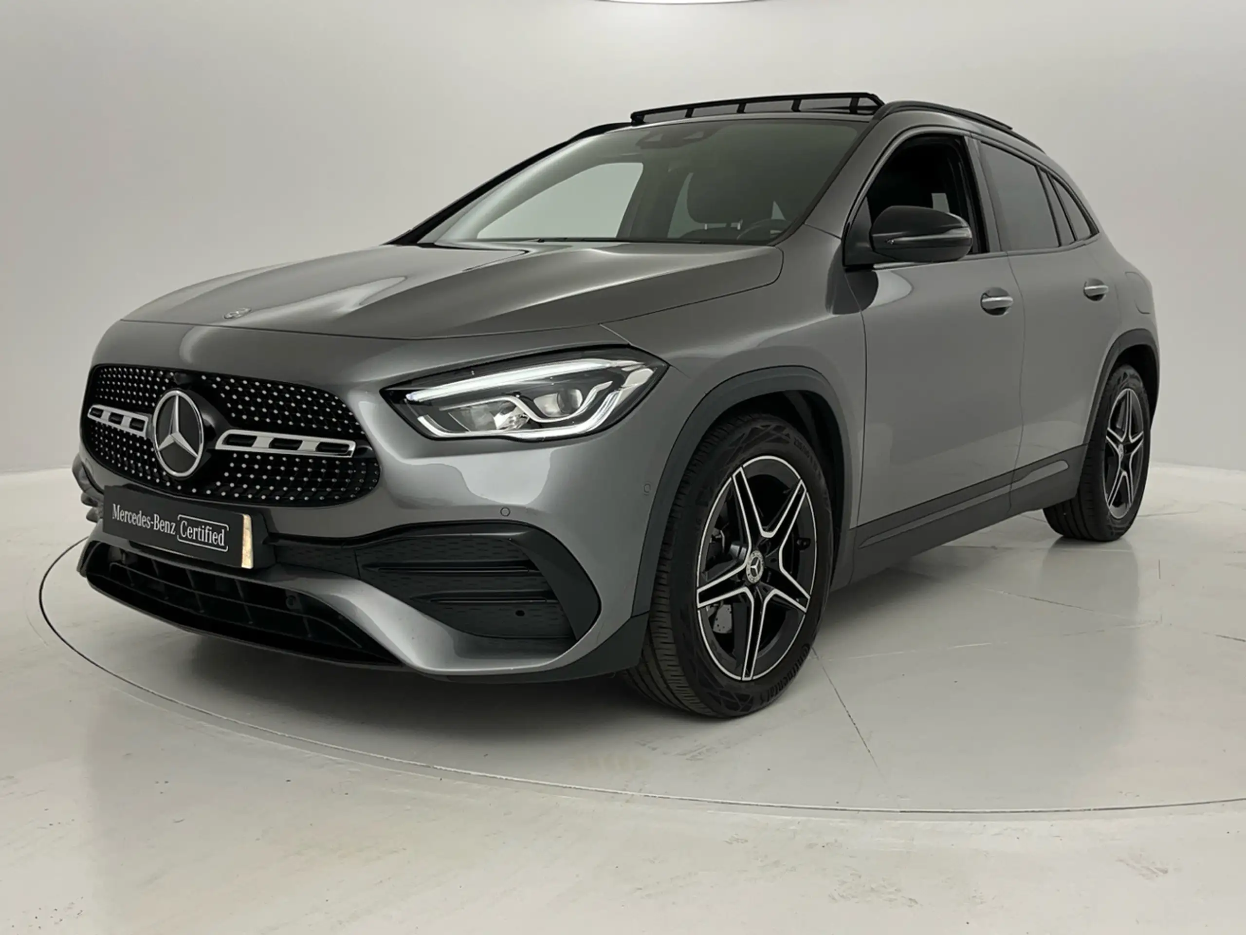 Mercedes-Benz - GLA 200