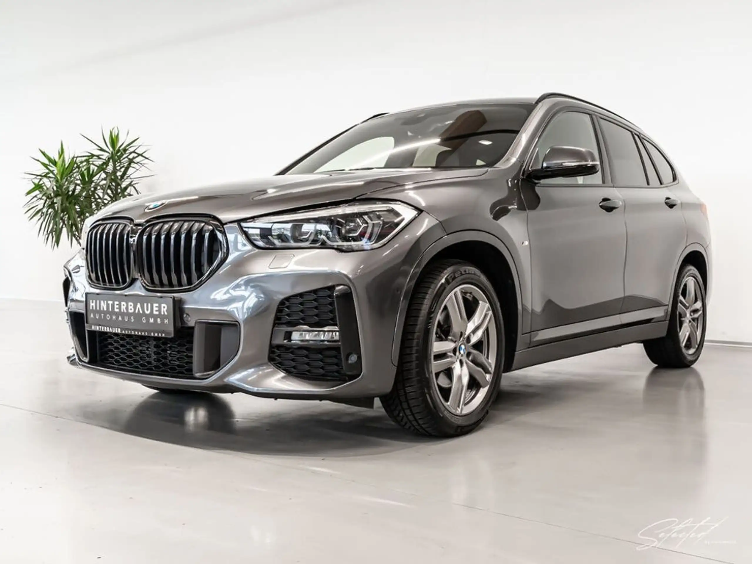 BMW - X1