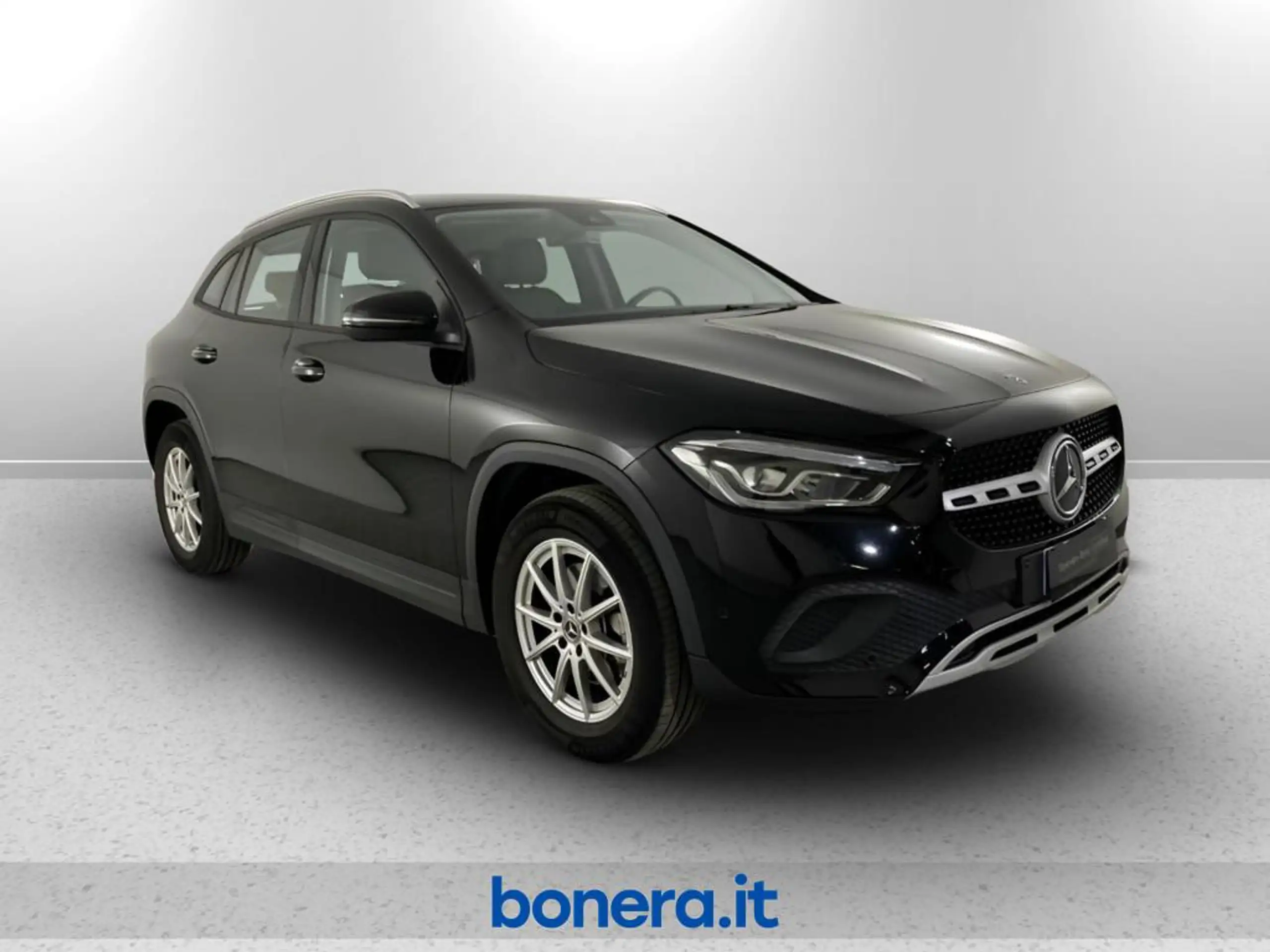 Mercedes-Benz - GLA 180