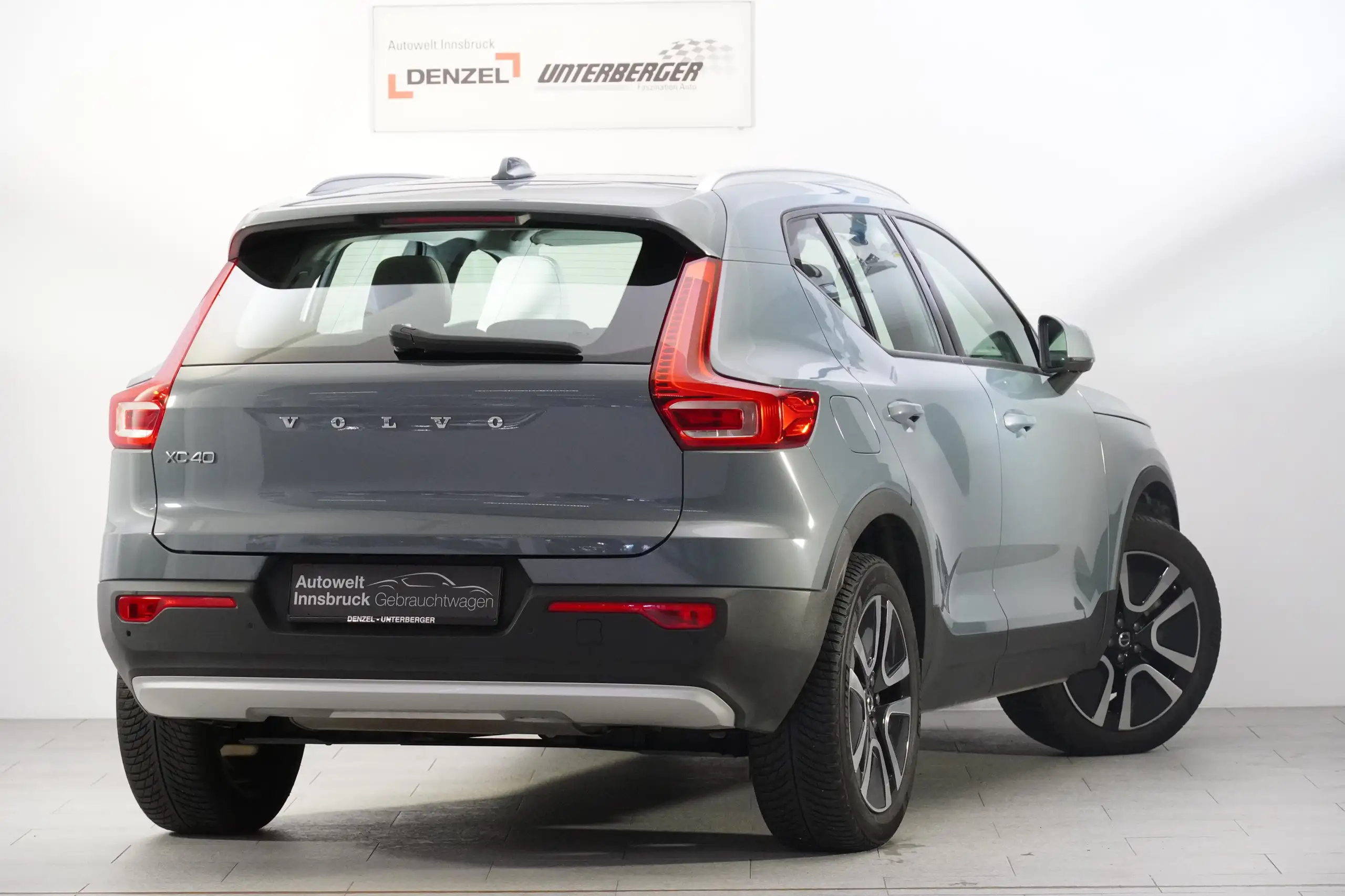 Volvo - XC40