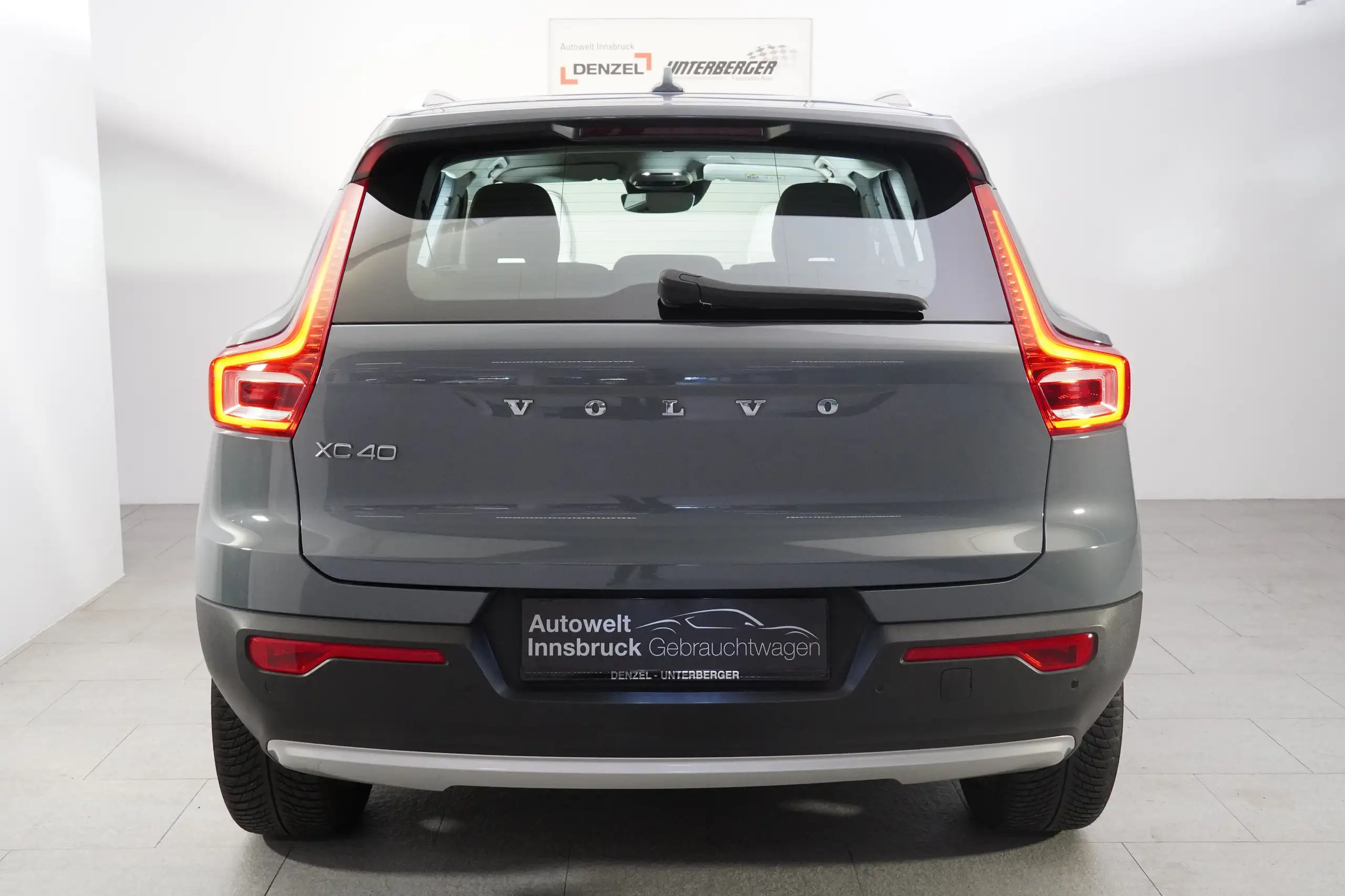 Volvo - XC40