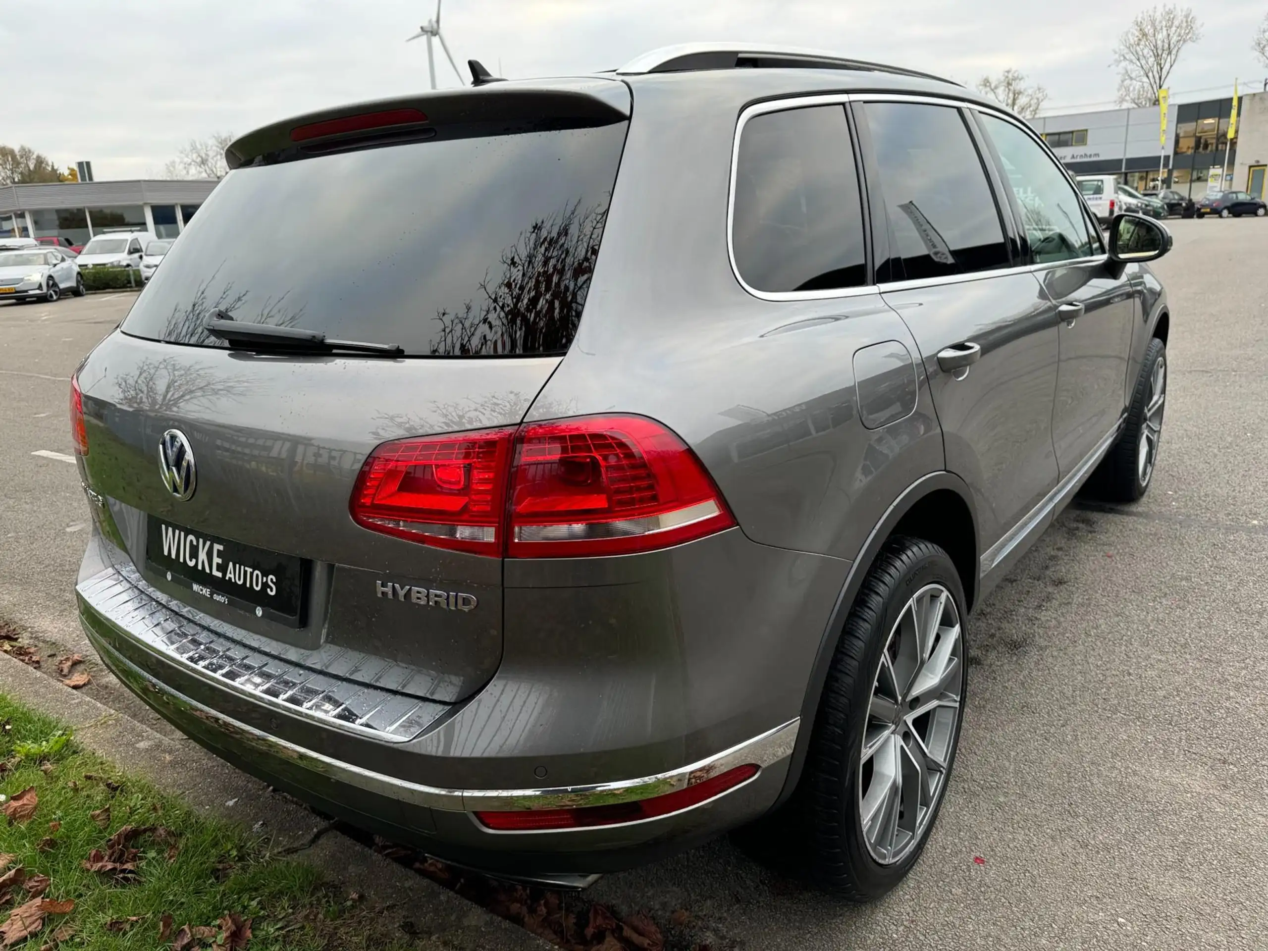 Volkswagen - Touareg