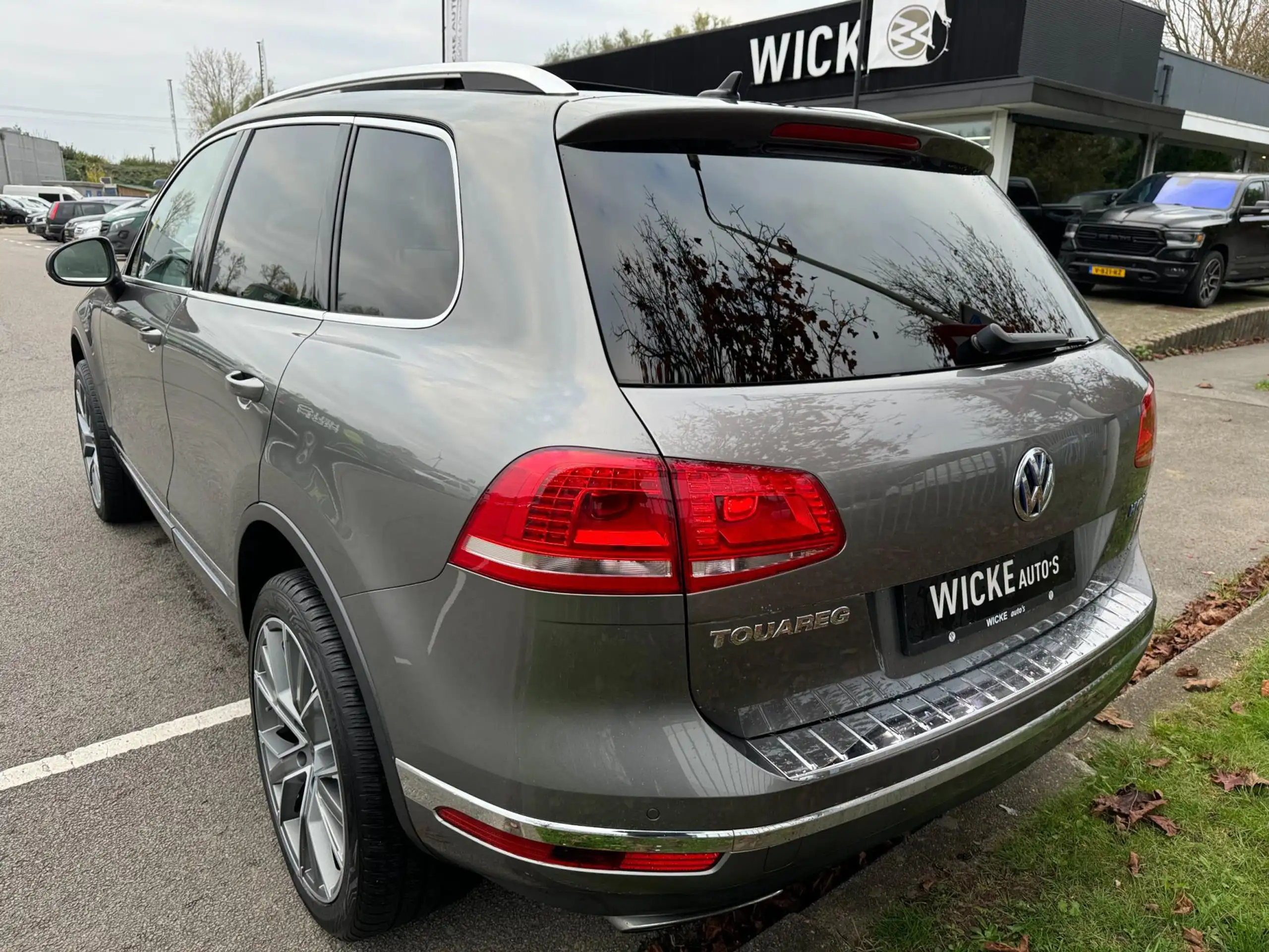 Volkswagen - Touareg