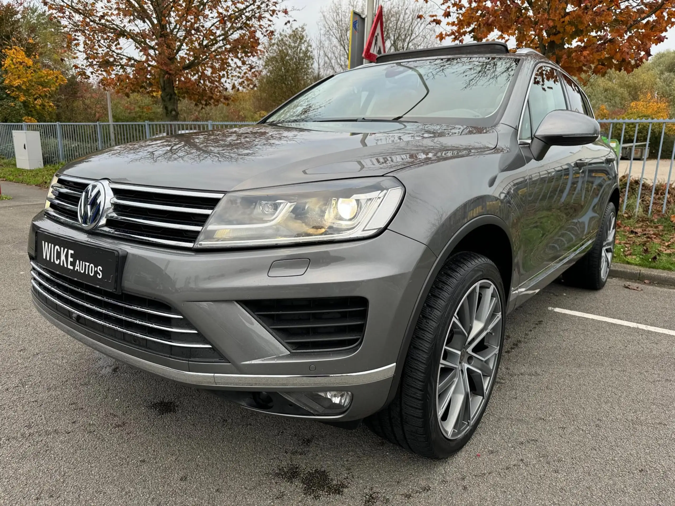 Volkswagen - Touareg