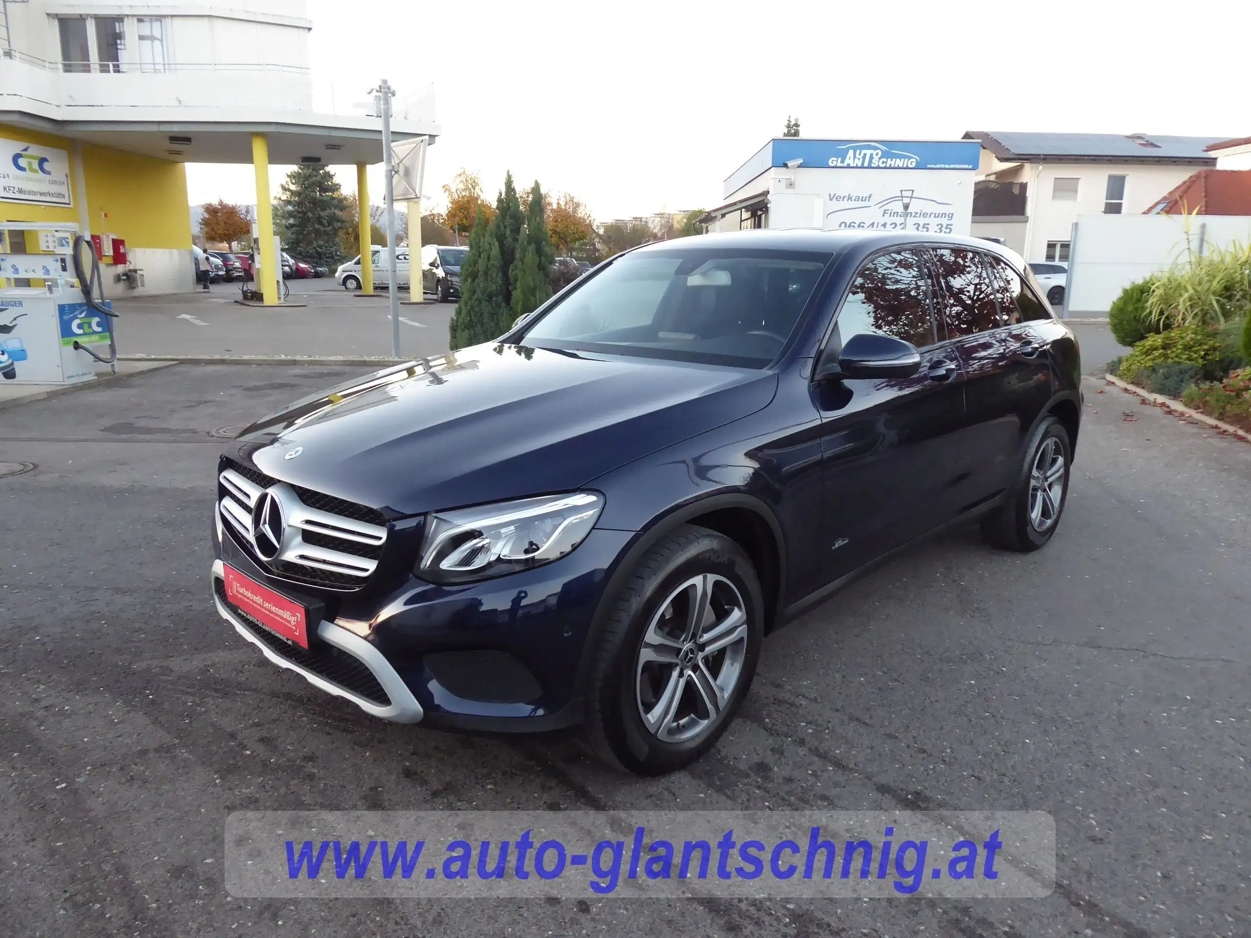 Mercedes-Benz - GLC 250