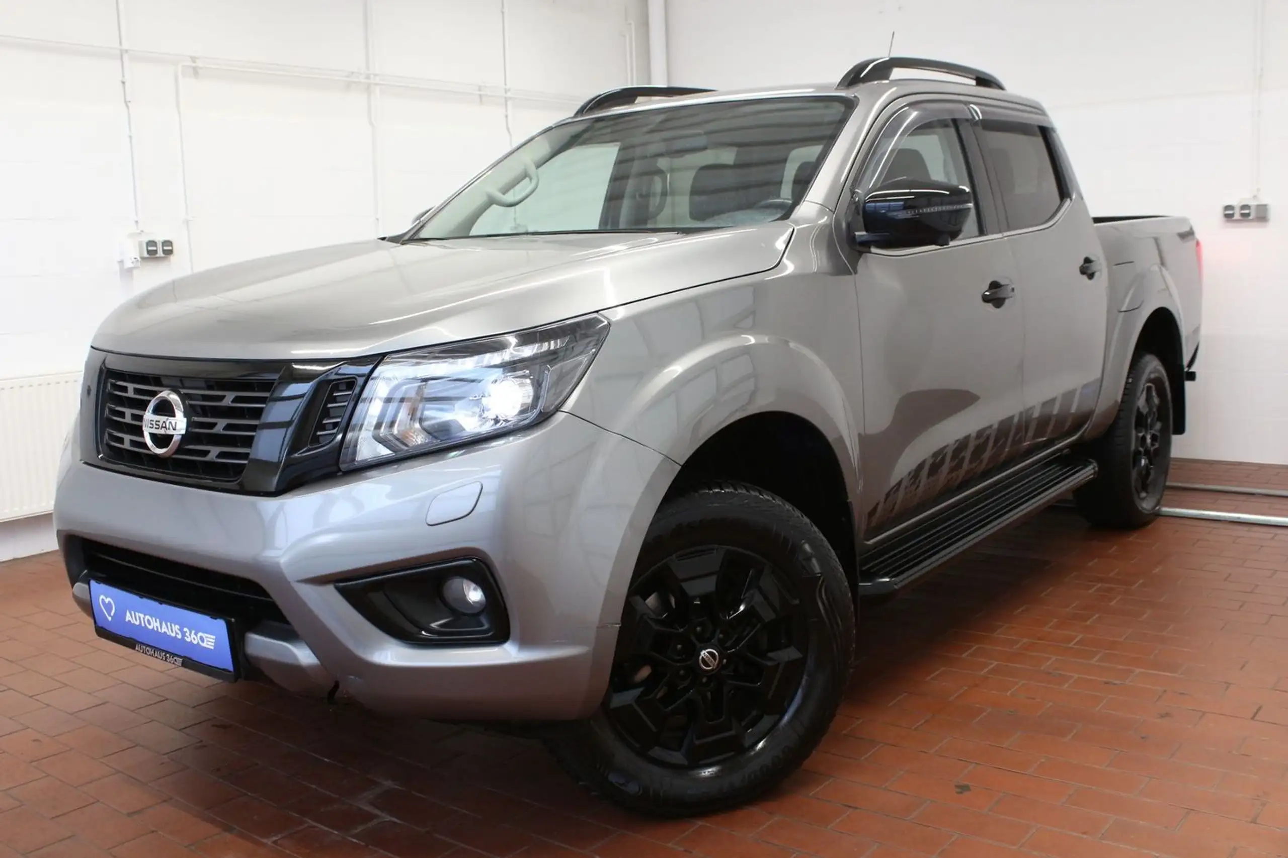 Nissan - Navara