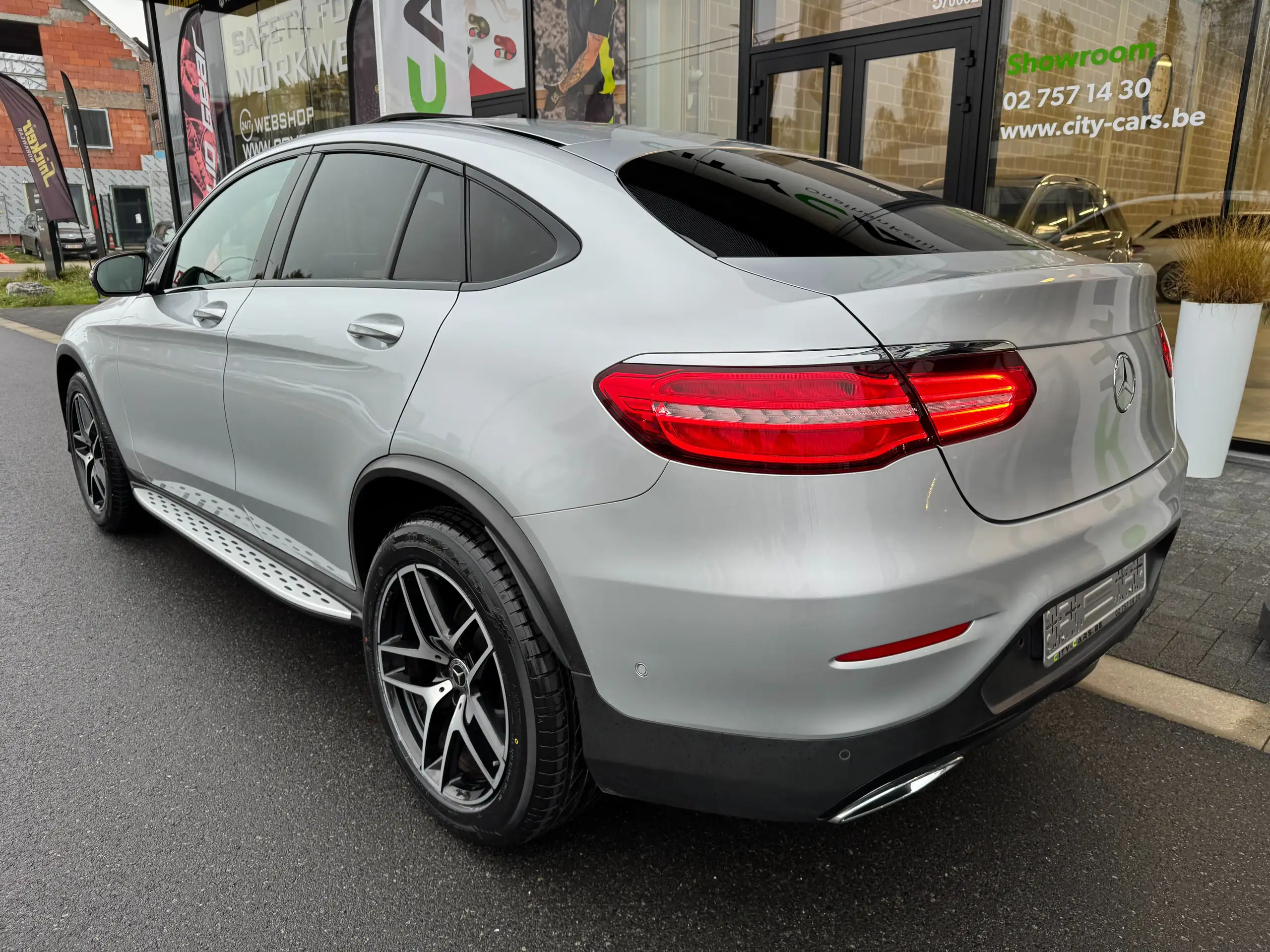 Mercedes-Benz - GLC 220