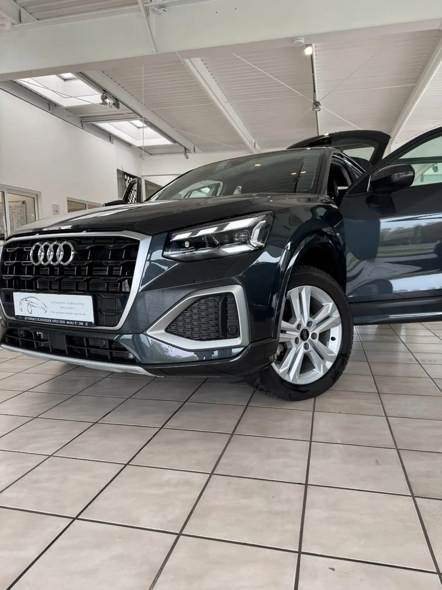 Audi - Q2