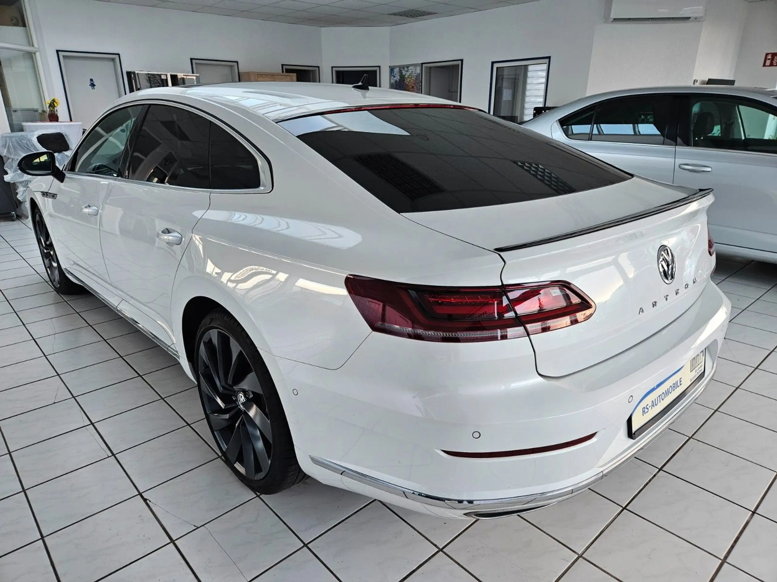 Volkswagen - Arteon