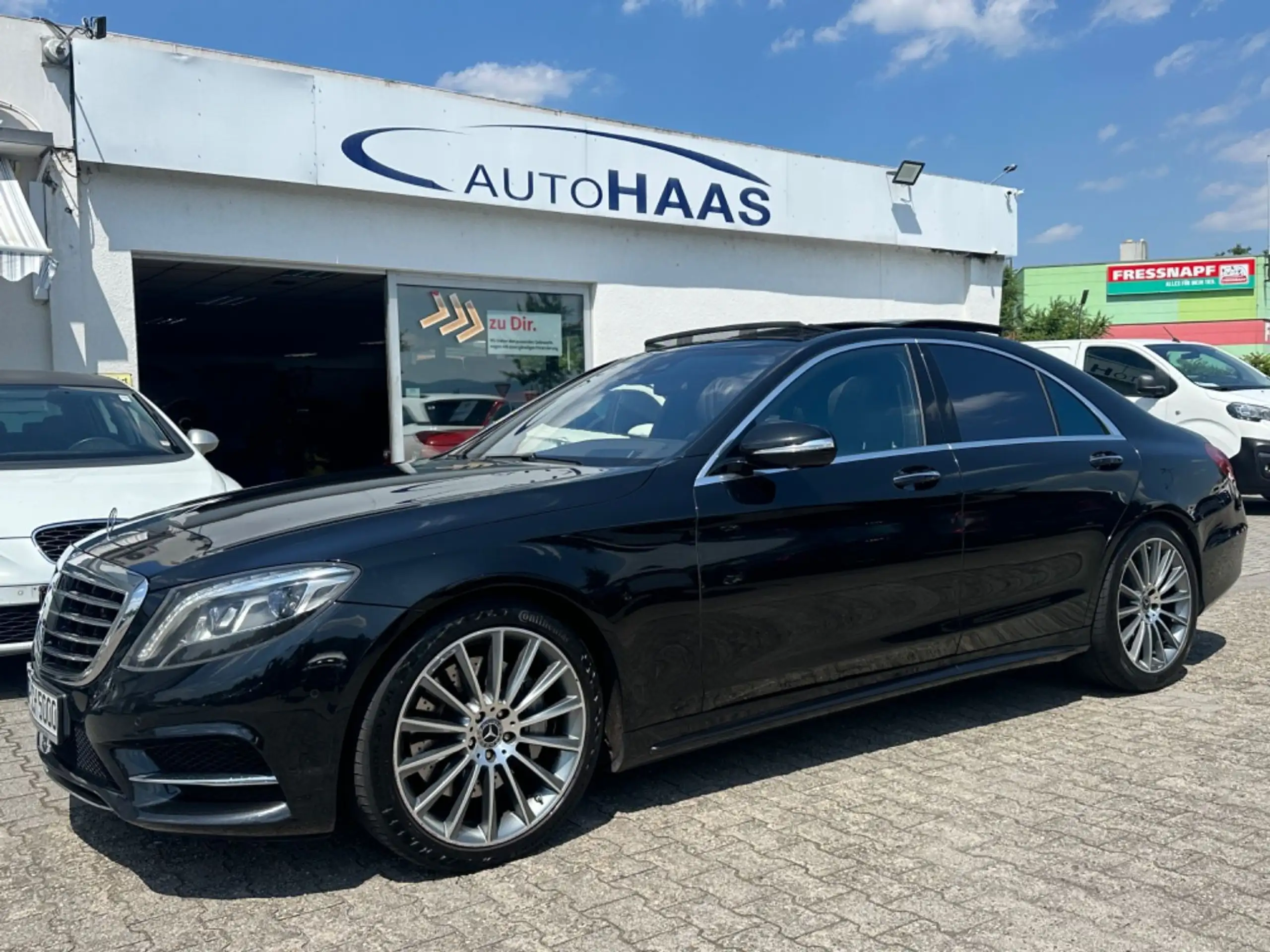 Mercedes-Benz - S 500