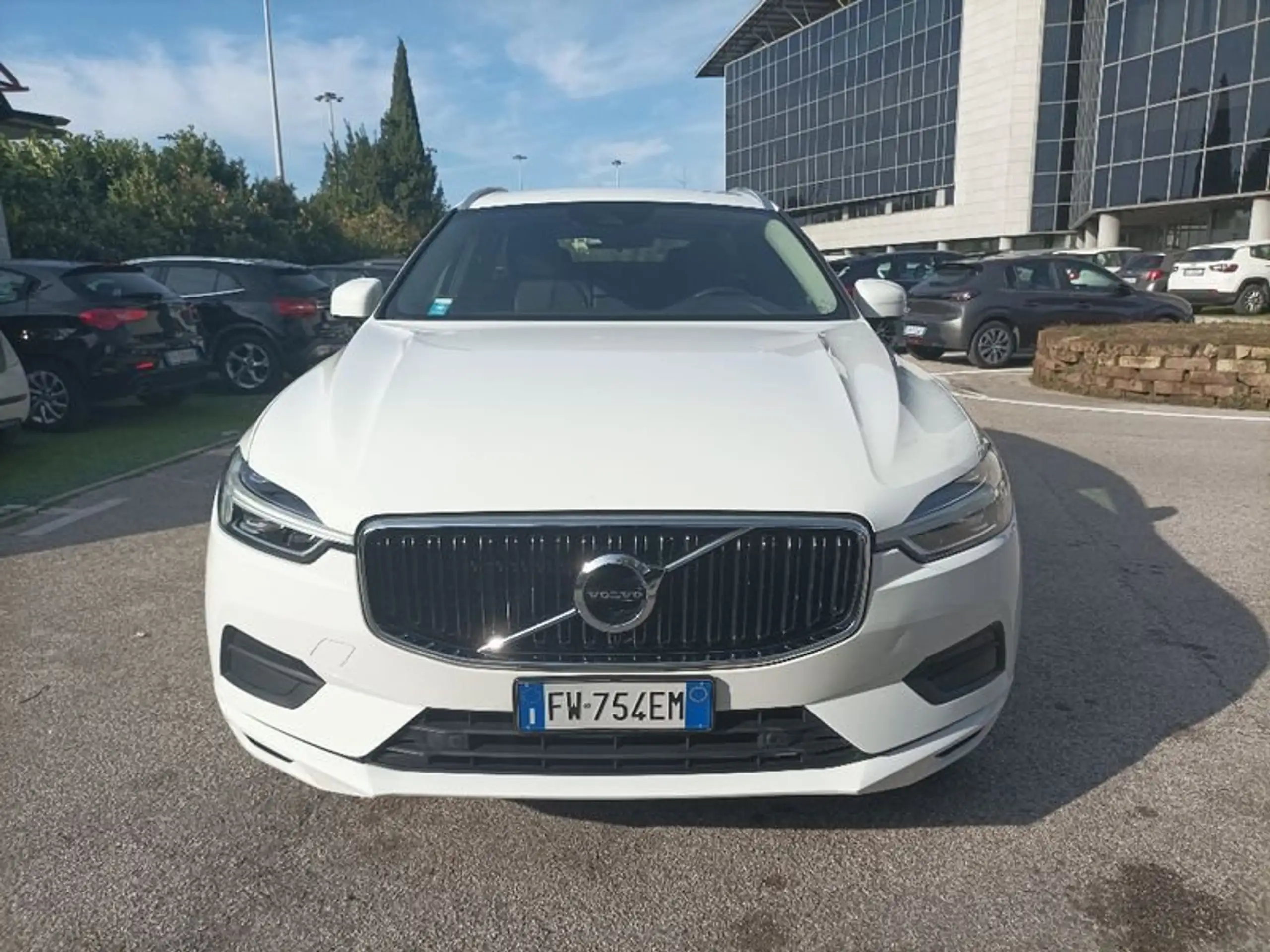 Volvo - XC60