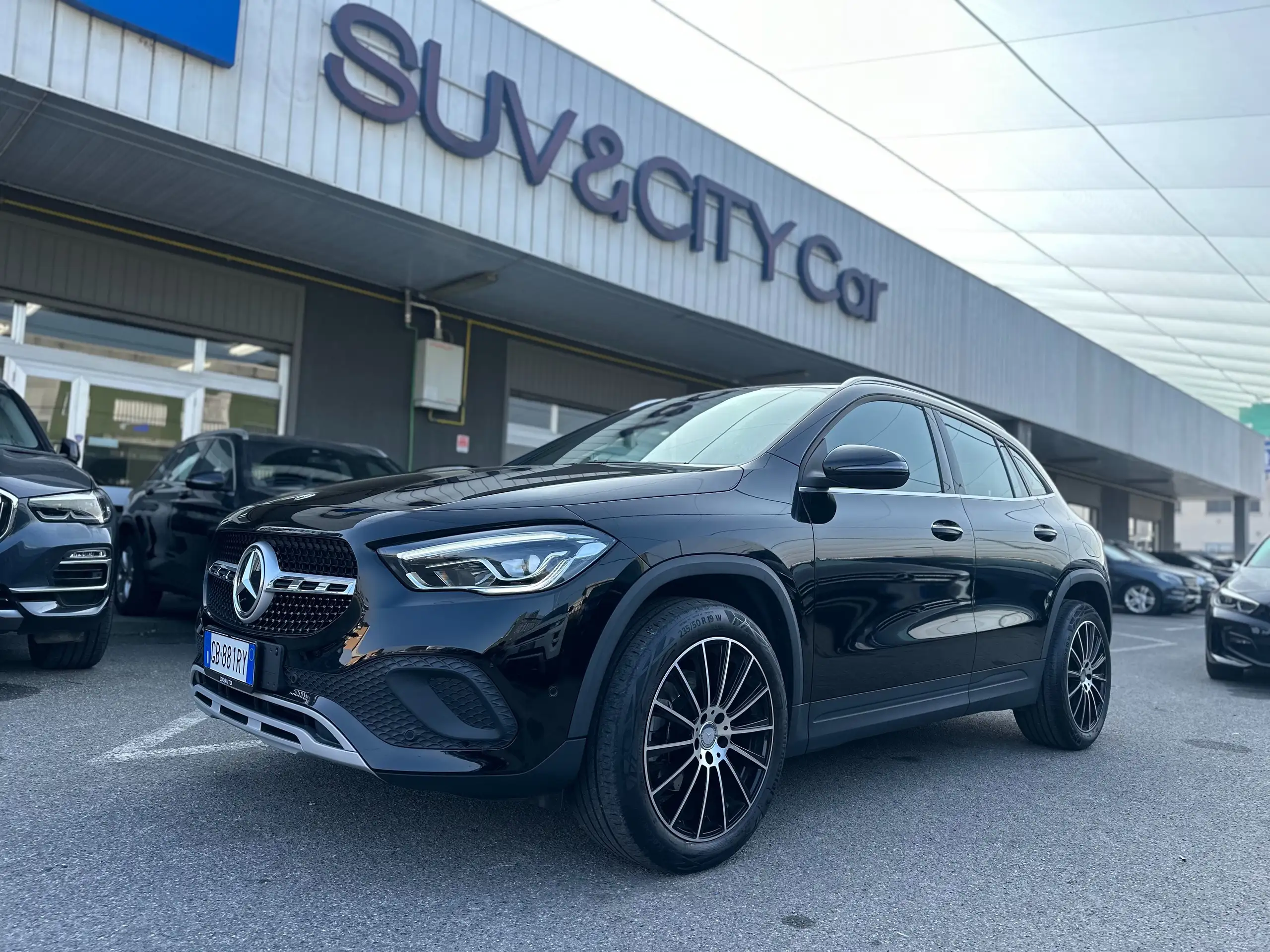 Mercedes-Benz - GLA 180