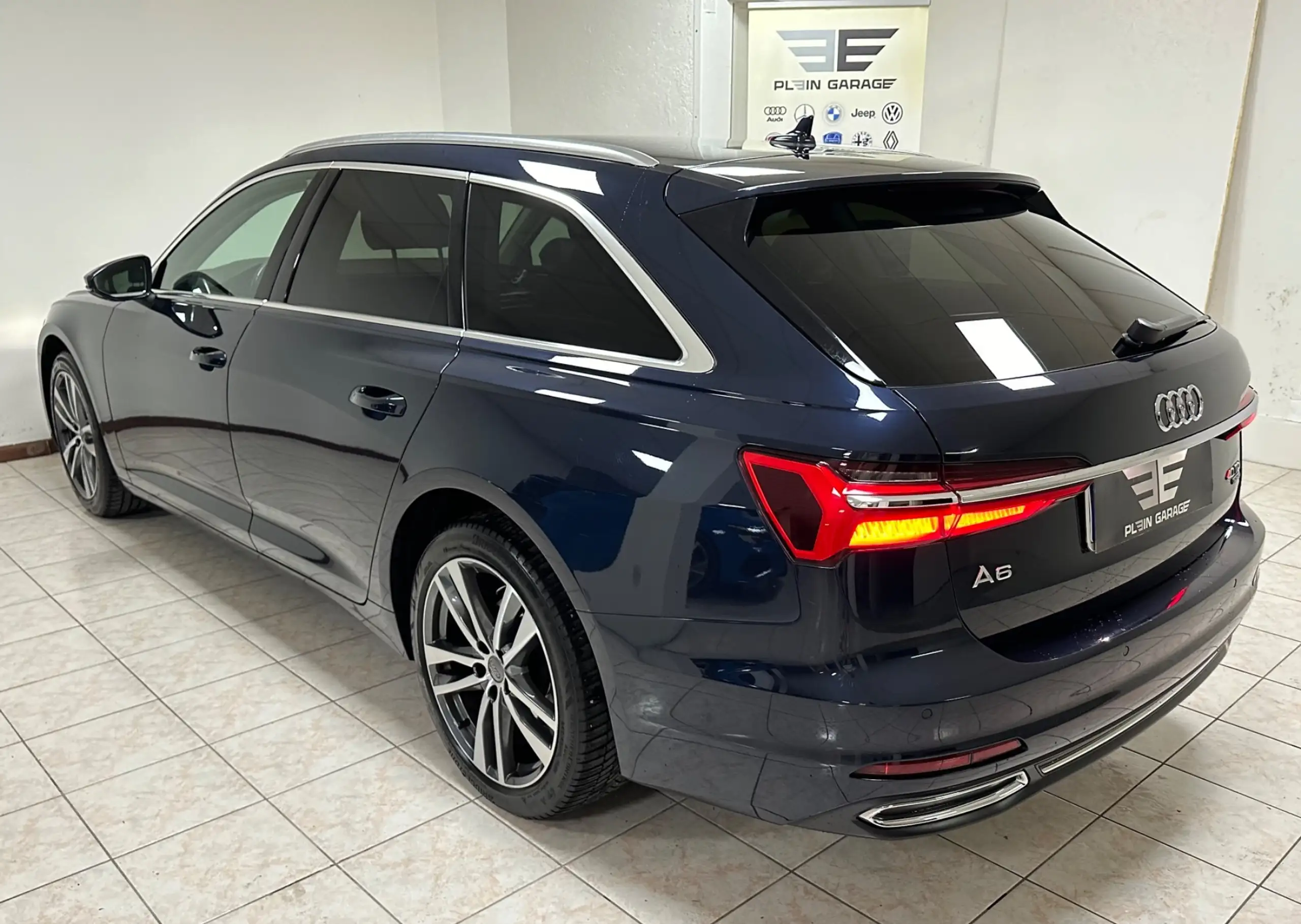 Audi - A6