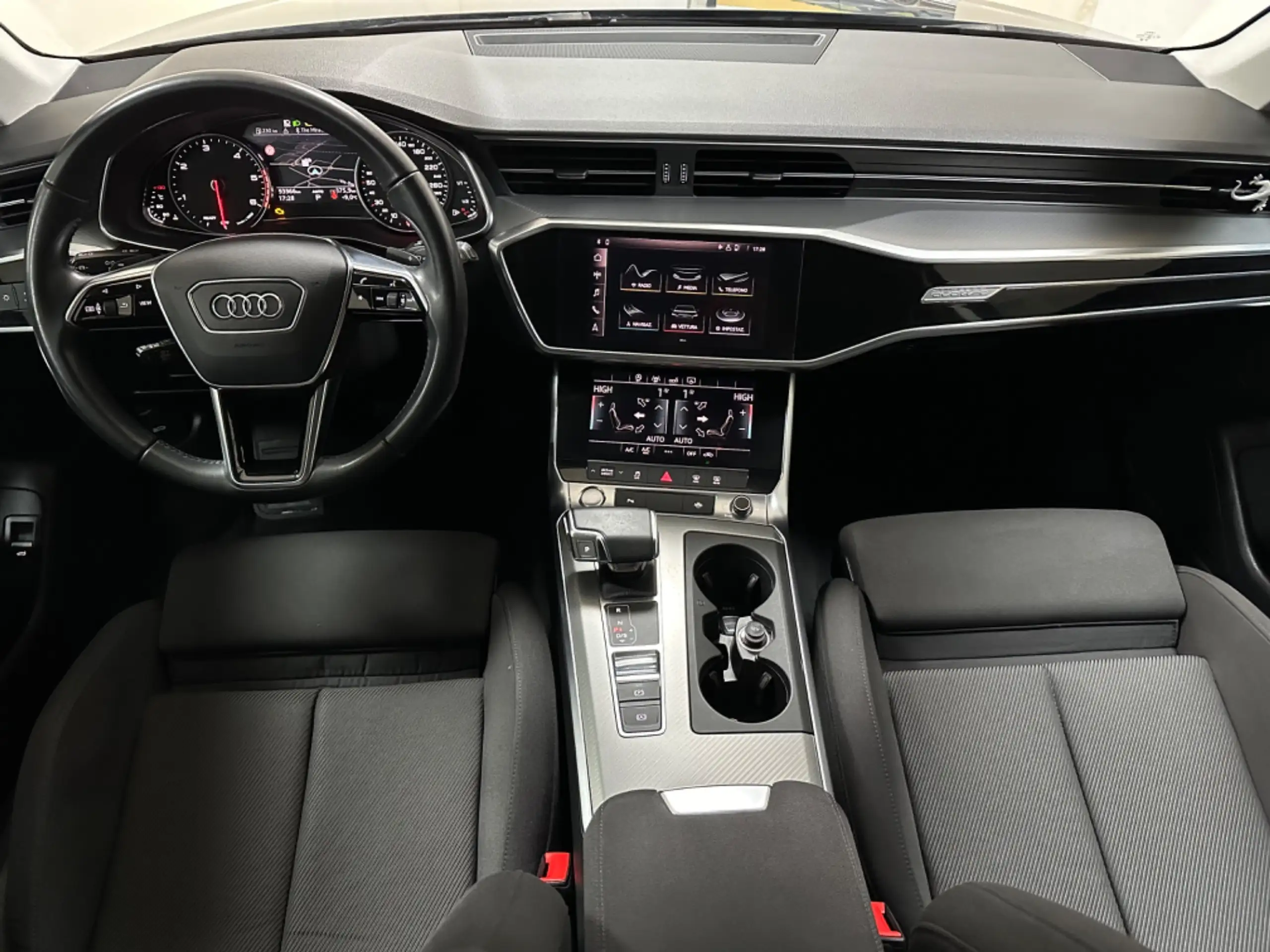 Audi - A6