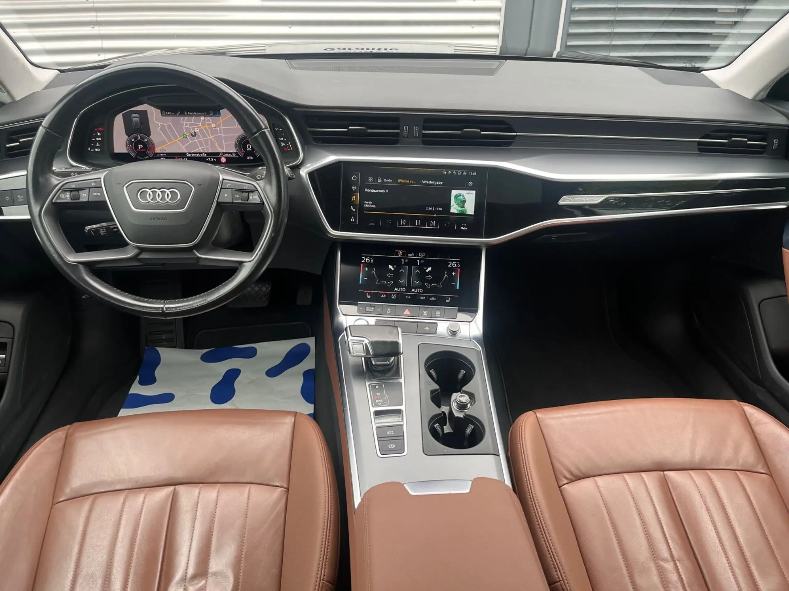 Audi - A6