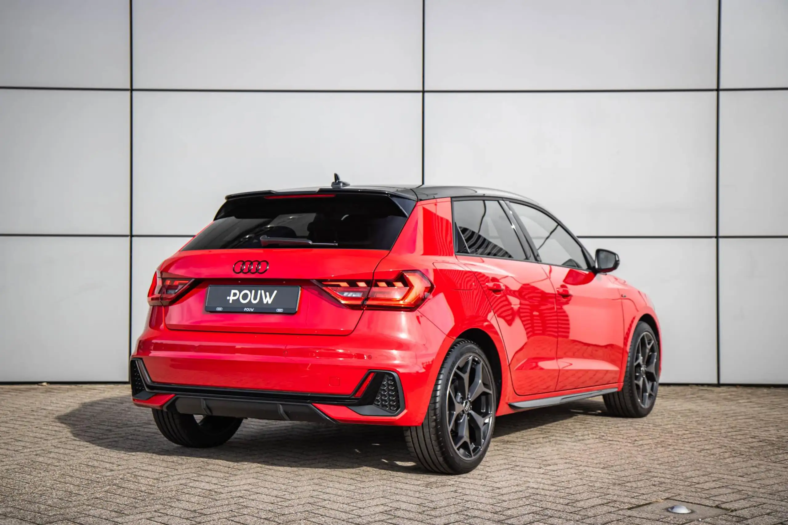 Audi - A1