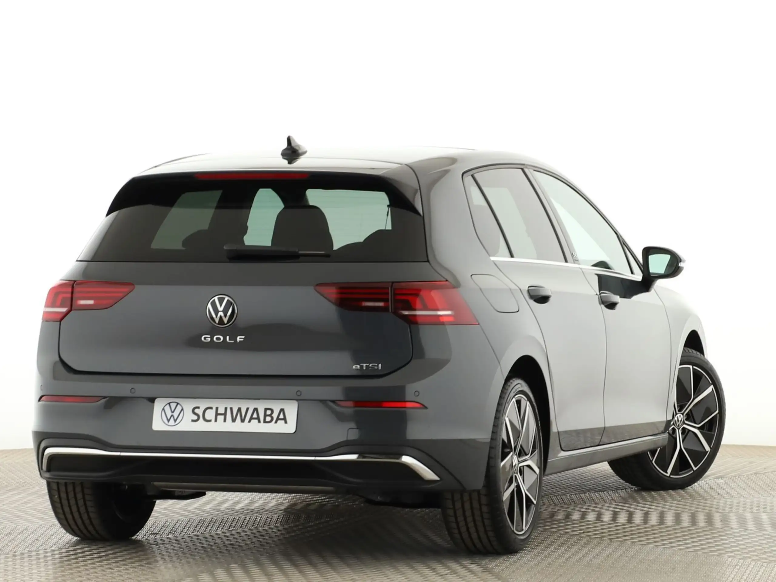 Volkswagen - Golf