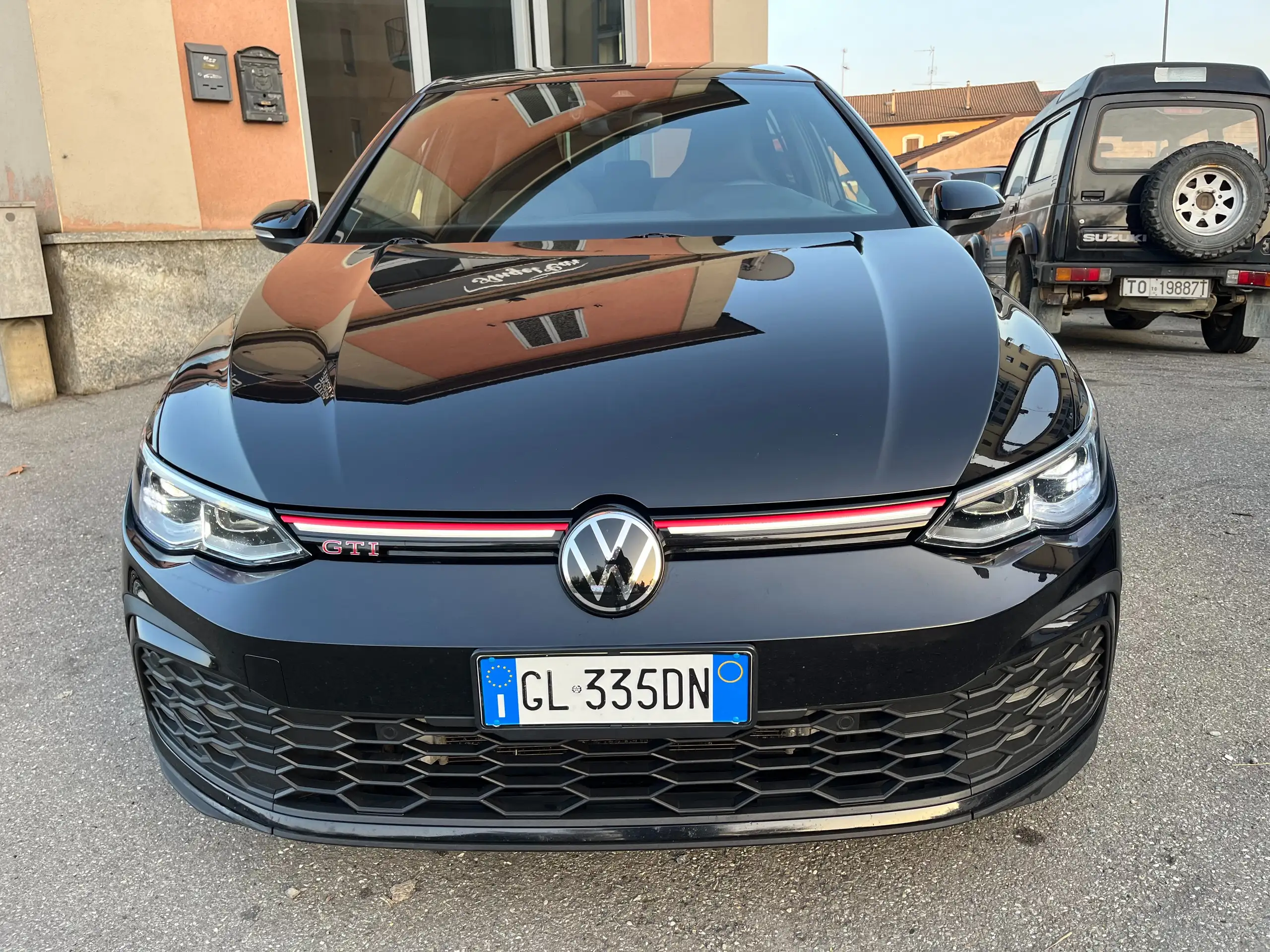 Volkswagen - Golf GTI