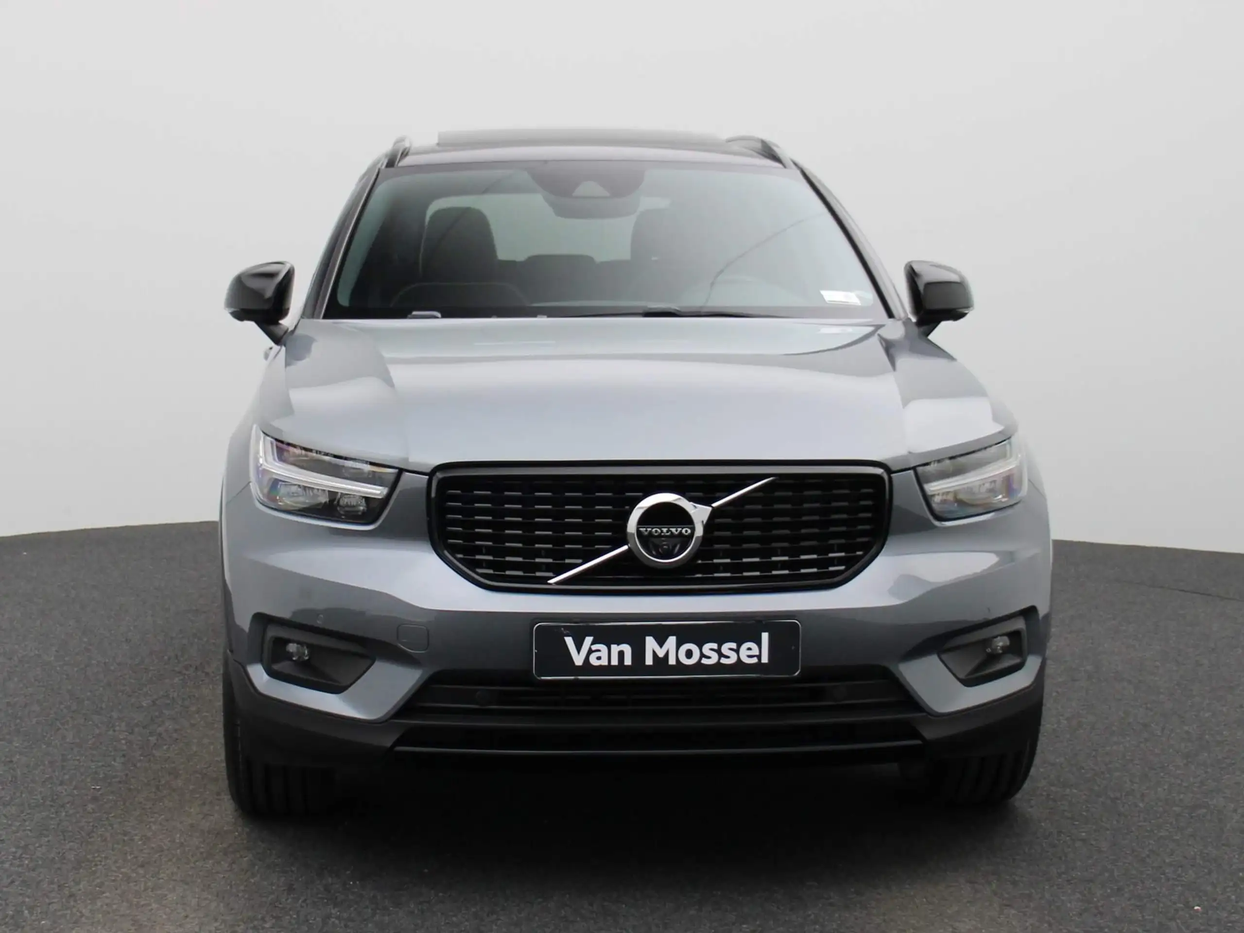 Volvo - XC40