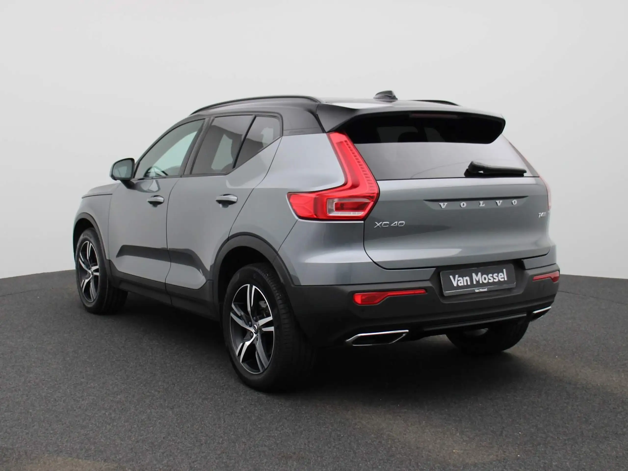 Volvo - XC40