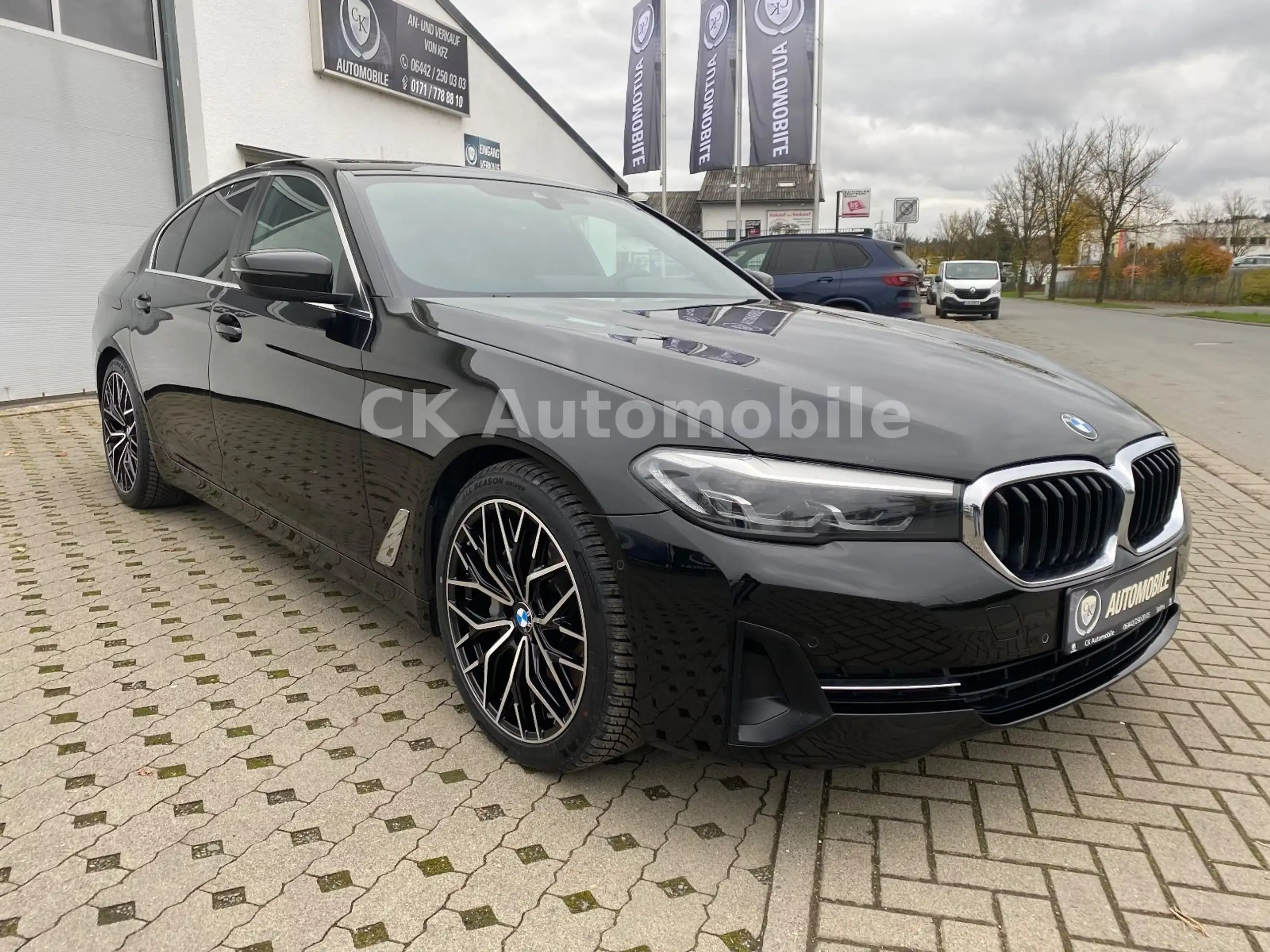 BMW - 530